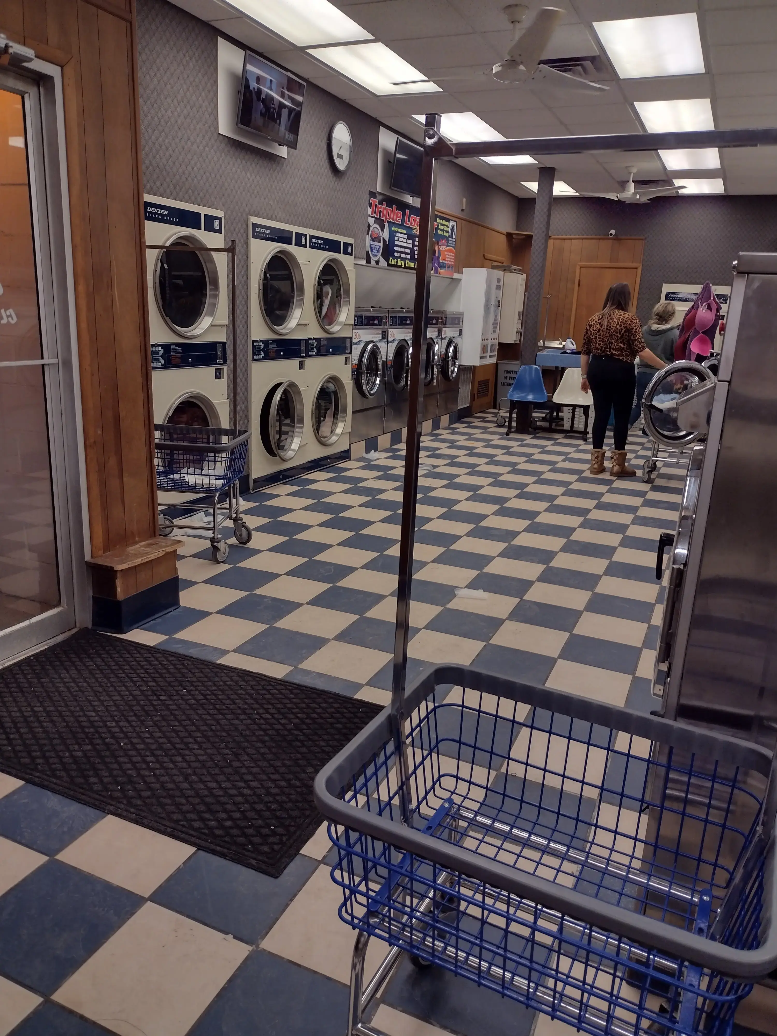 Perry Launderette - Image 7