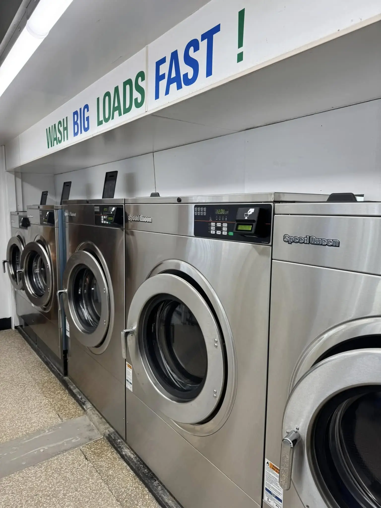 Perry Street Laundromat thumbnail 2