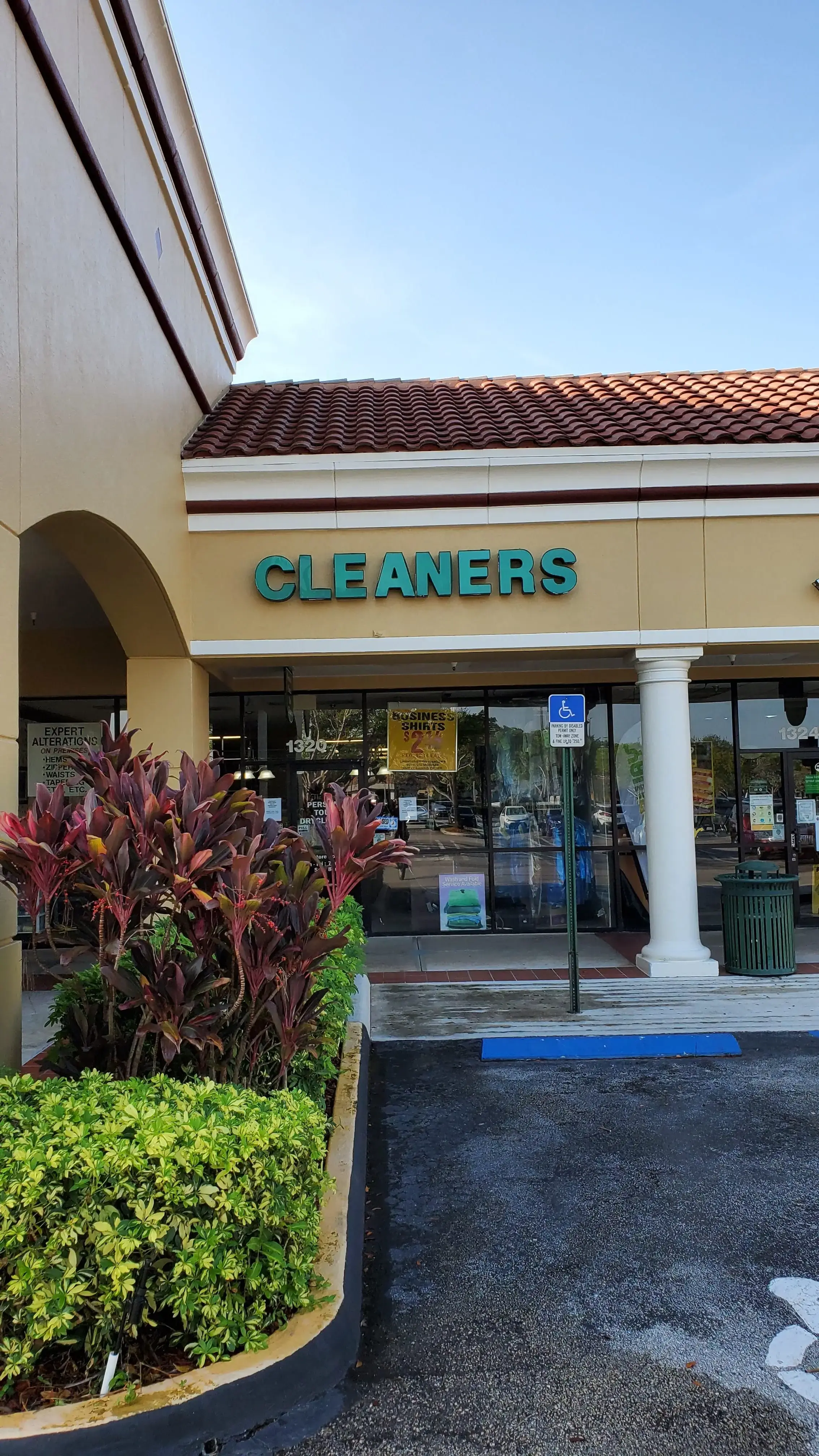 Personal Touch Dry Cleaners thumbnail 17