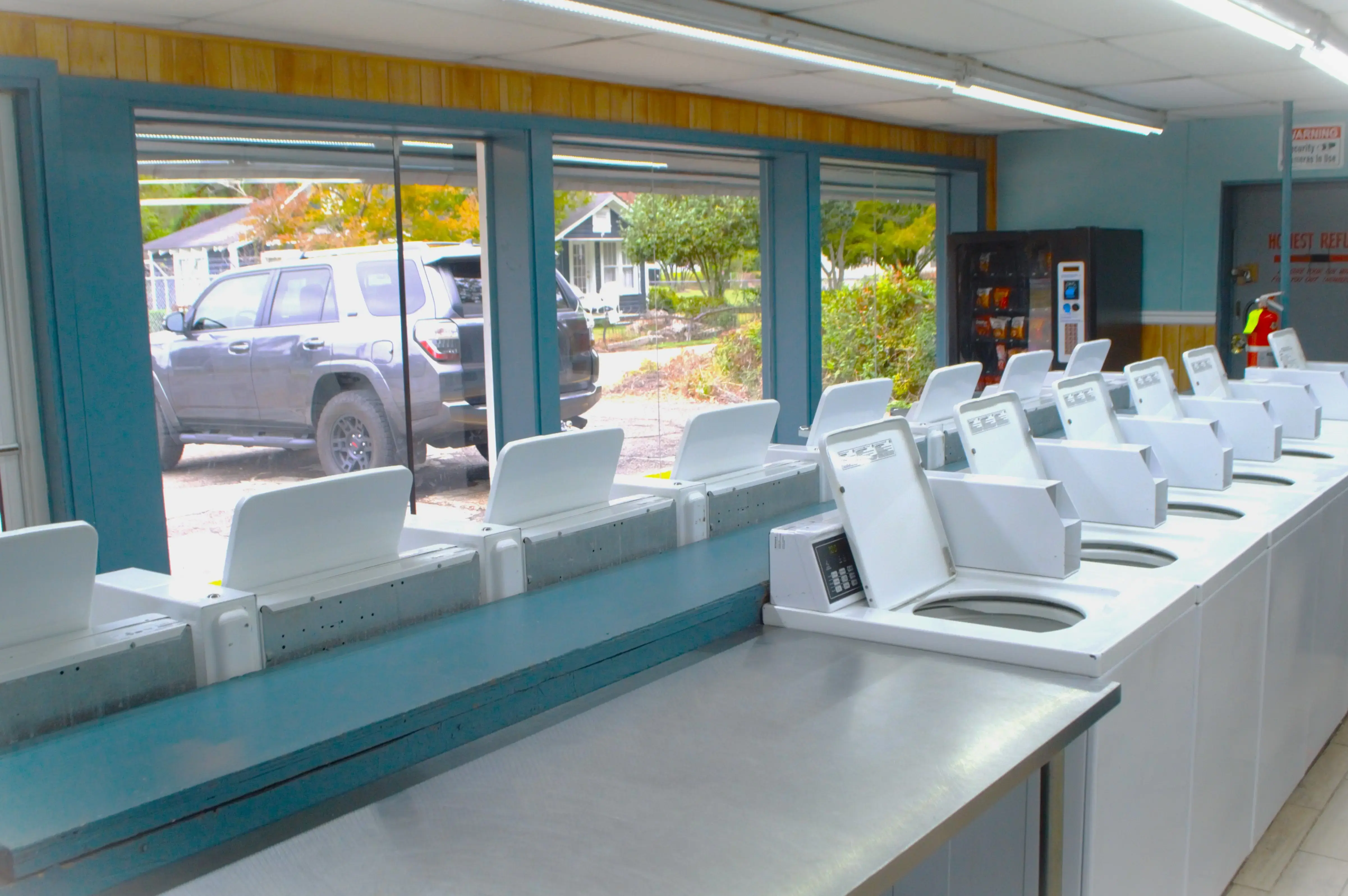 Petal Speed Wash - The 24 Hour Laundromat - Image 2