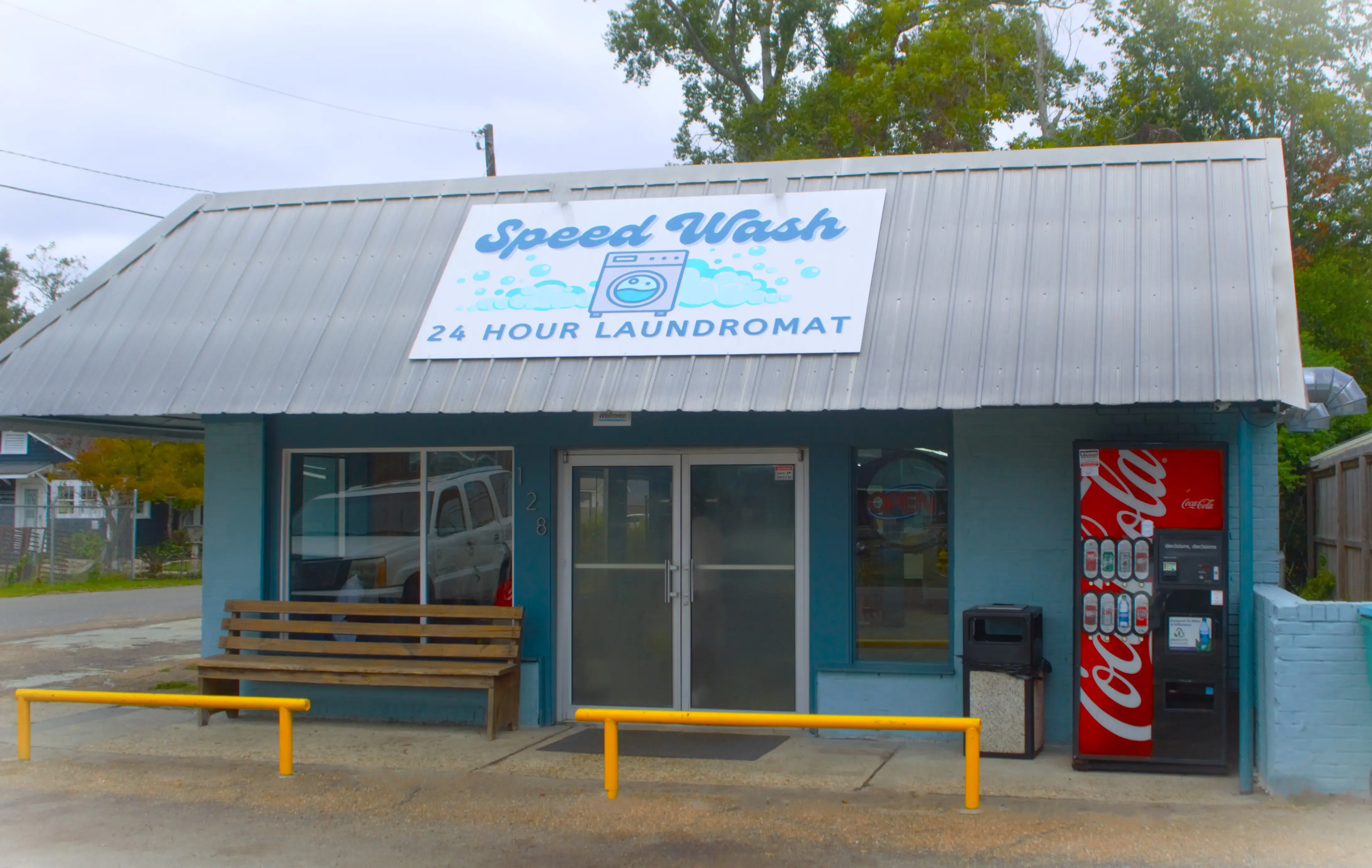 Petal Speed Wash - The 24 Hour Laundromat thumbnail 3