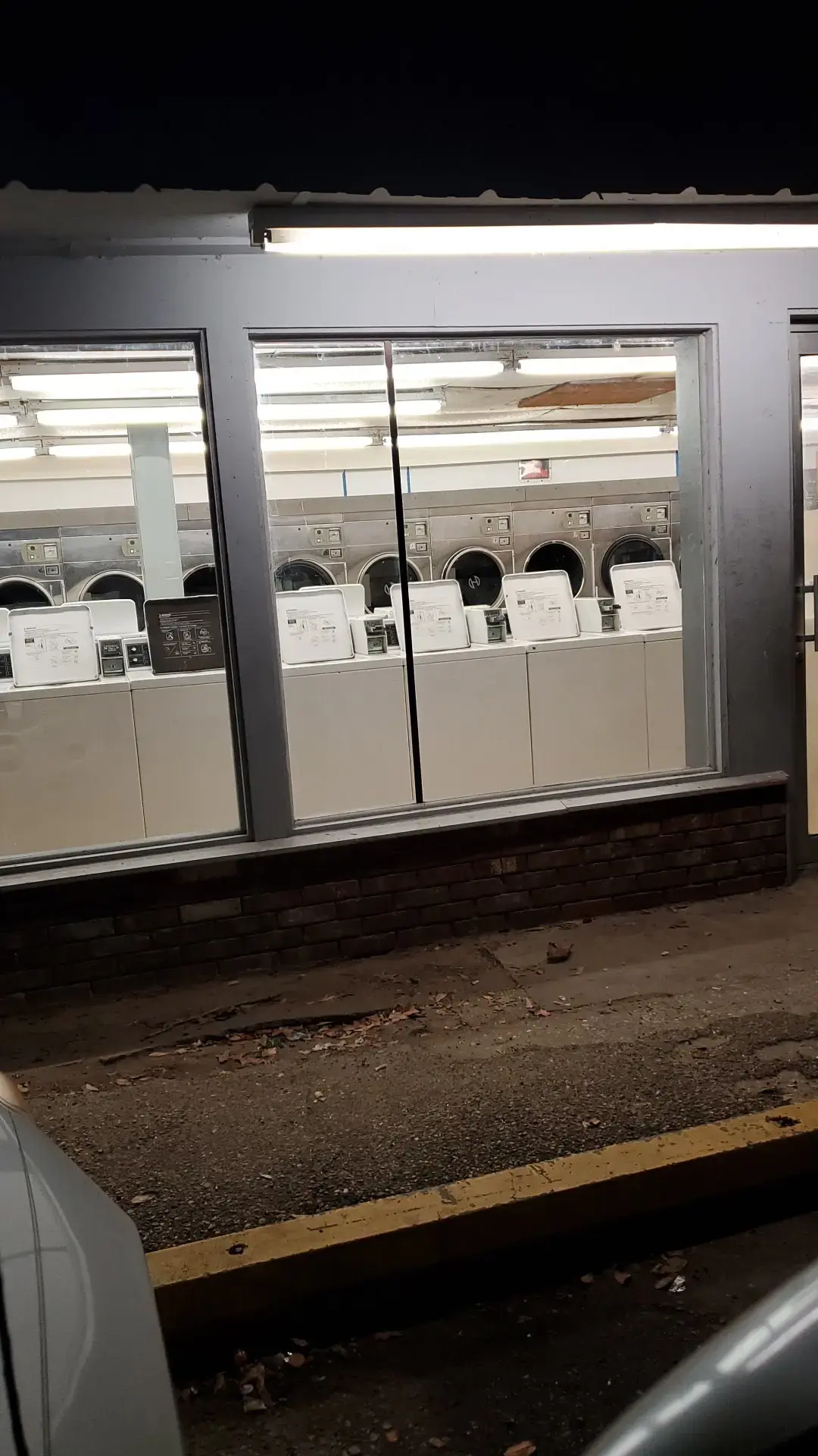 Petal Speed Wash - The 24 Hour Laundromat - Image 4