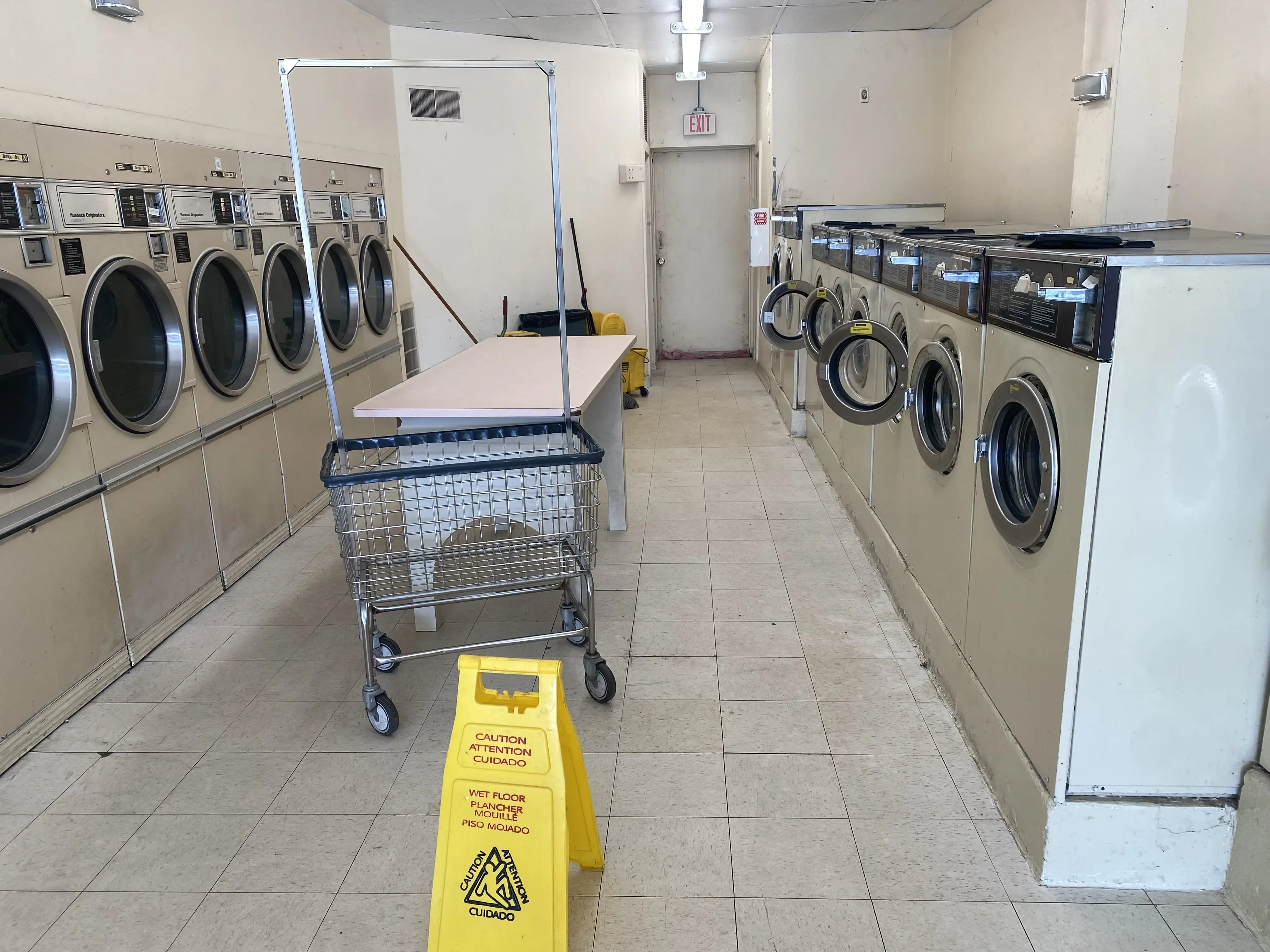 Peters Dry Cleaners - Image 2