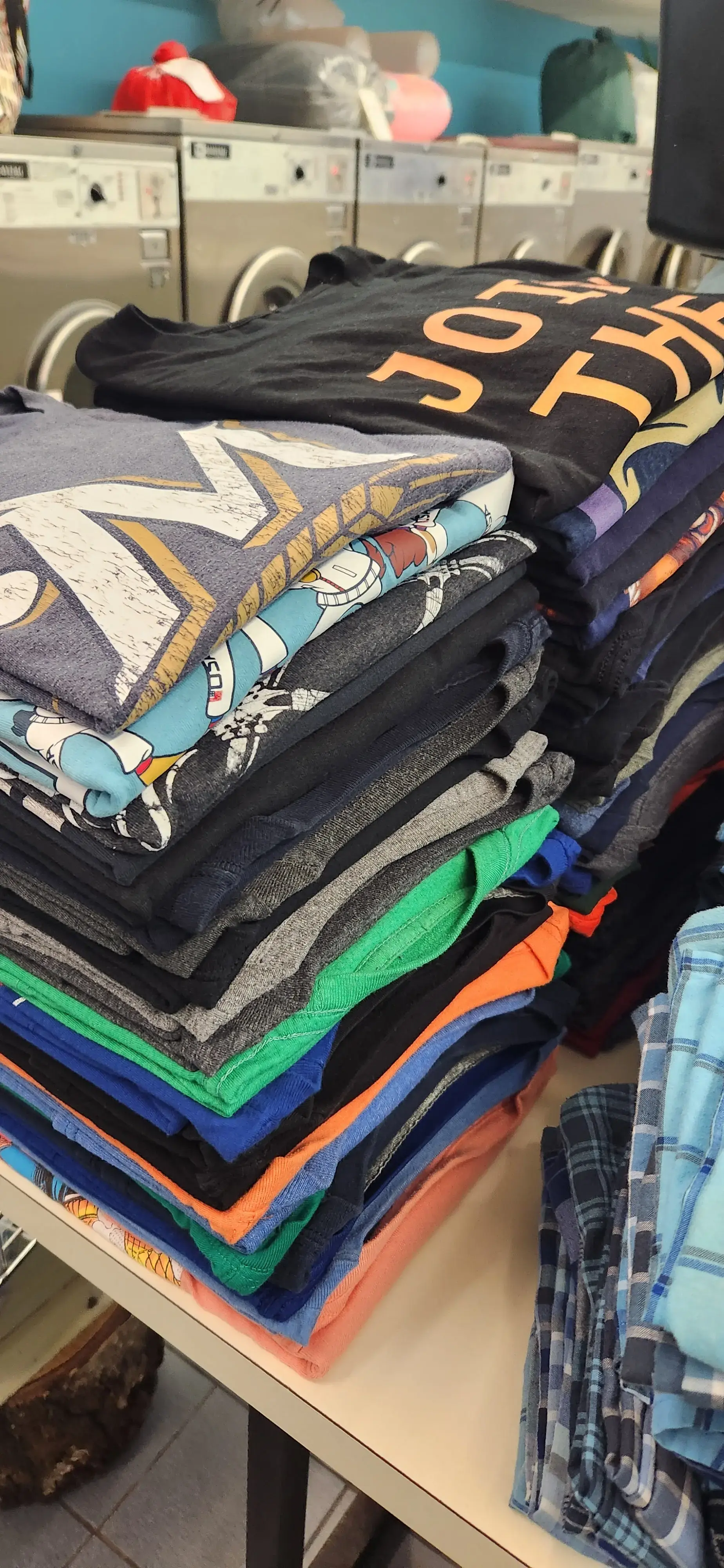 Piccolina's Laundromat thumbnail 3