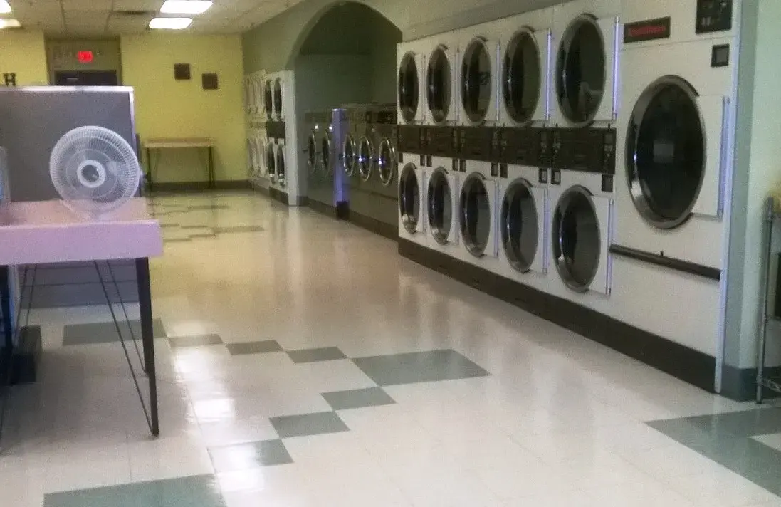 Pilgrim Place Laundry thumbnail 10
