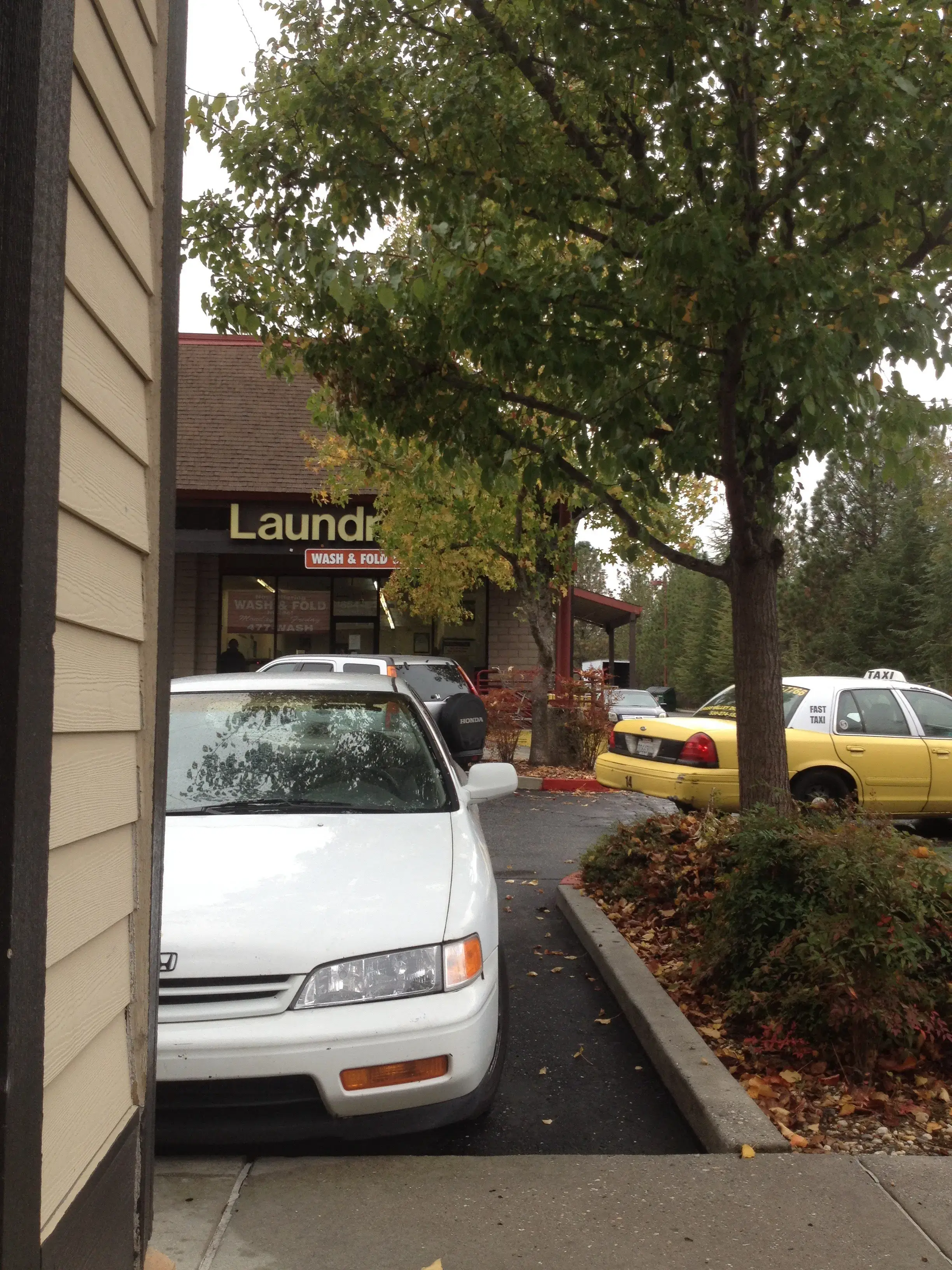 Pine Creek Laundromat thumbnail 3