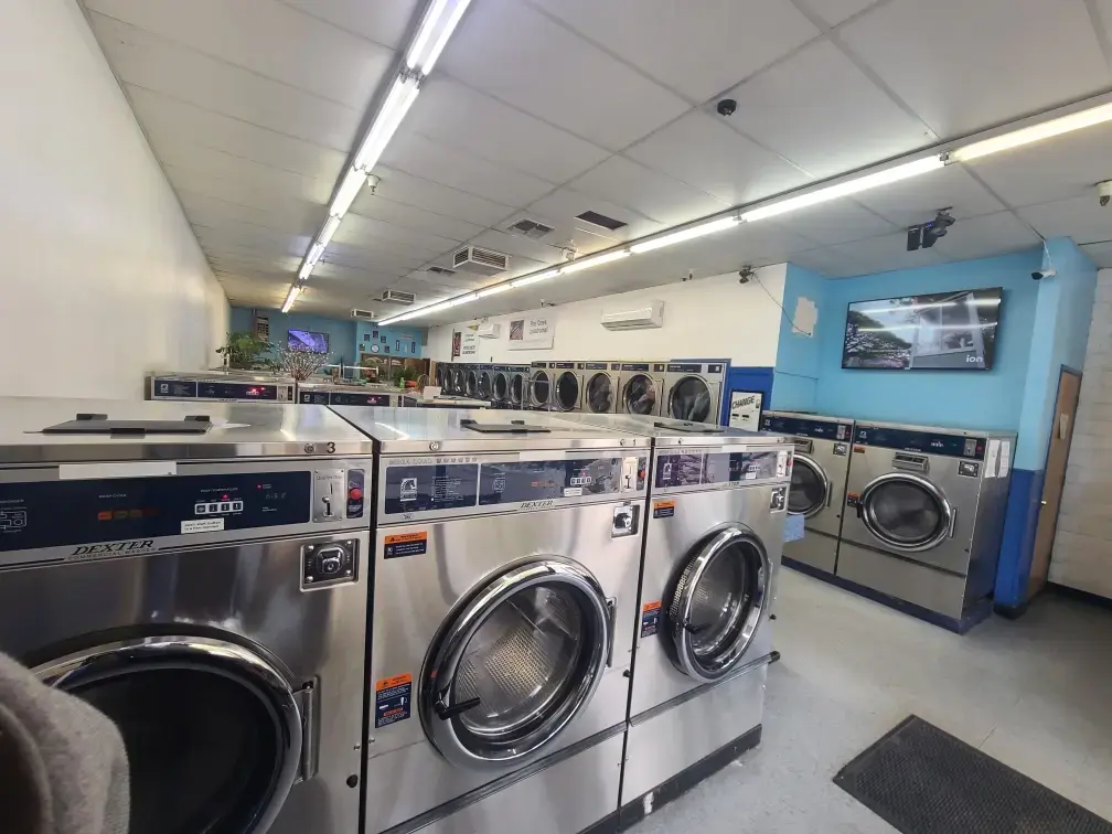Pine Creek Laundromat - Image 9