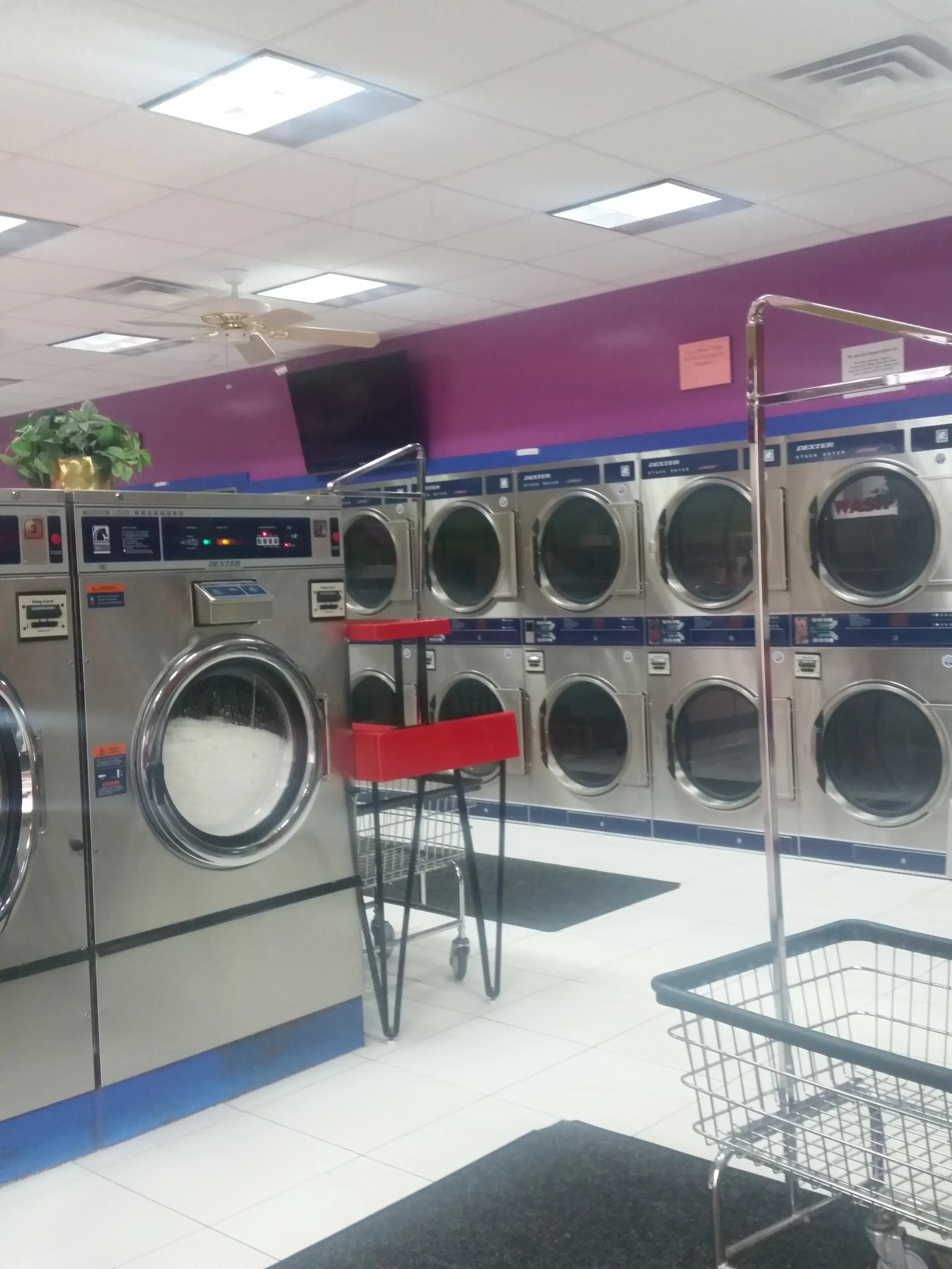 Pine Hill Laundromat Free Dry thumbnail 11