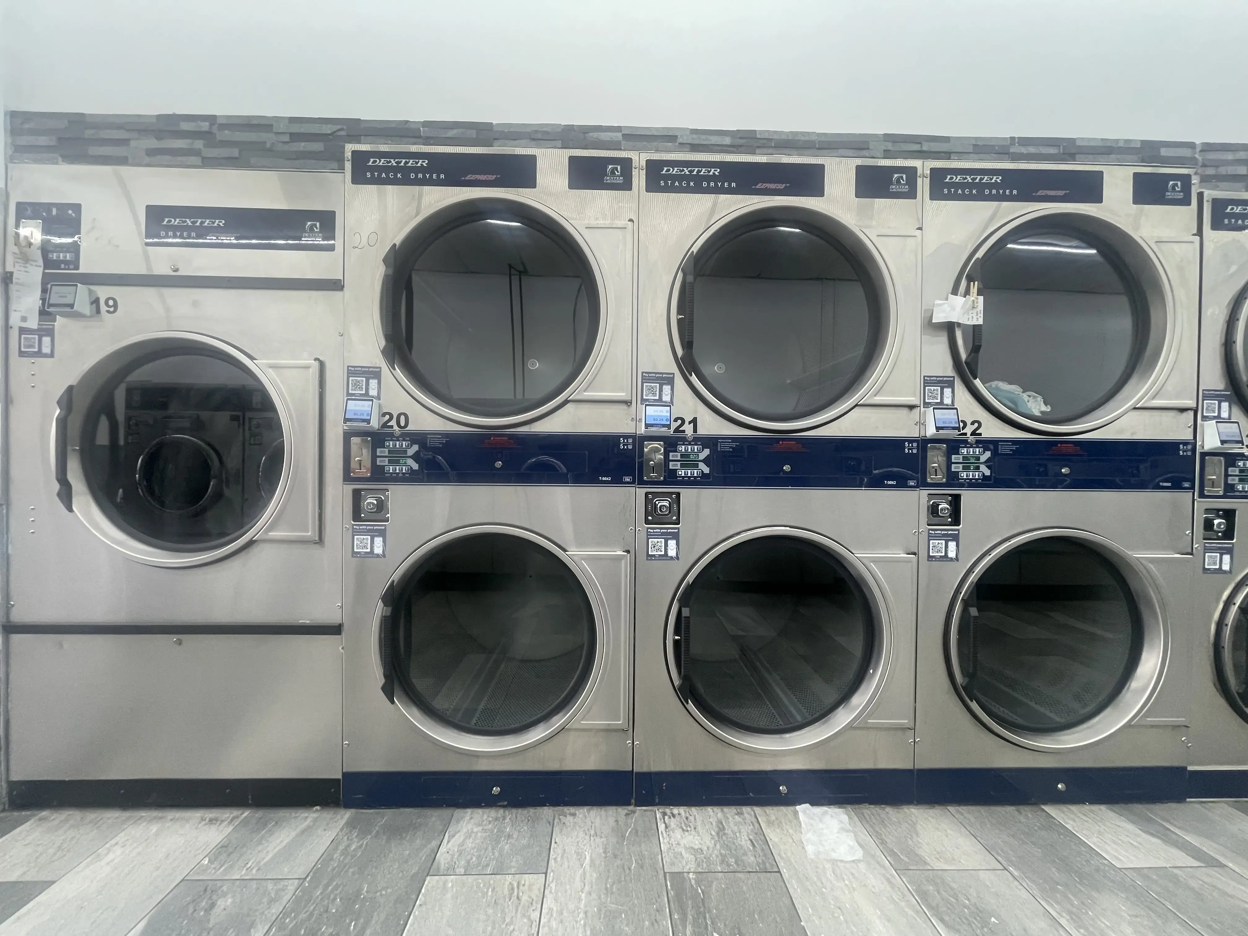 Pine Lake Laundry & Dry Cleaning thumbnail 11