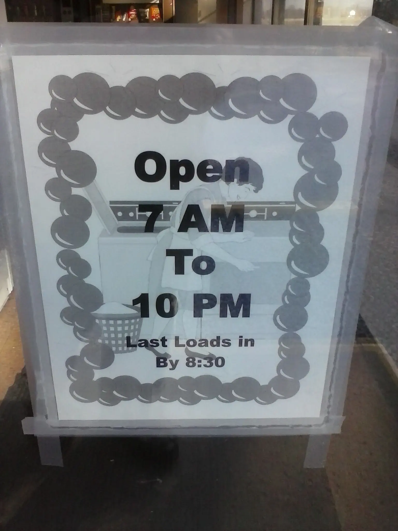 Pine Tree Laundromat - Image 19