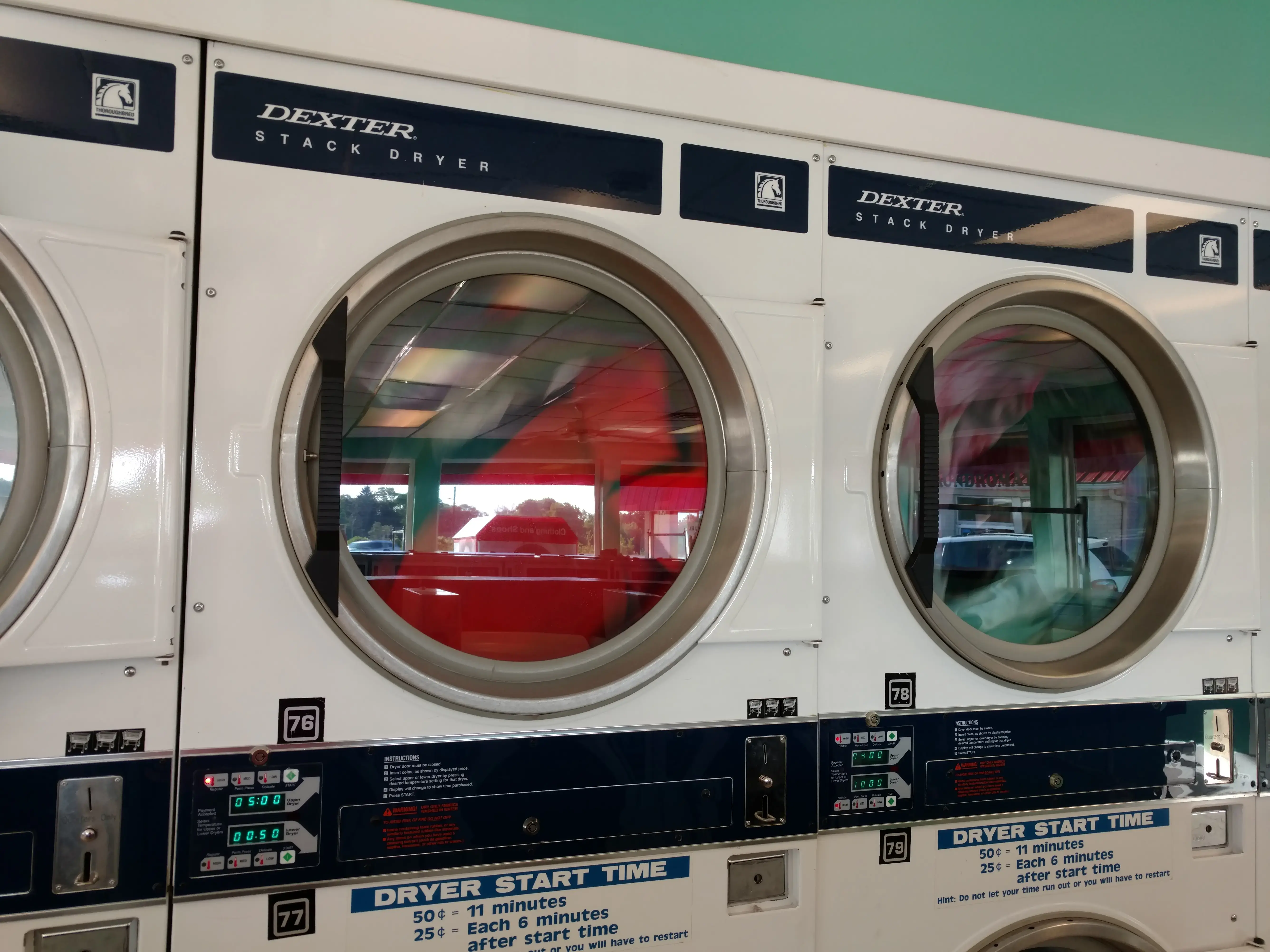 Pinehurst Laundromat Eau Claire location