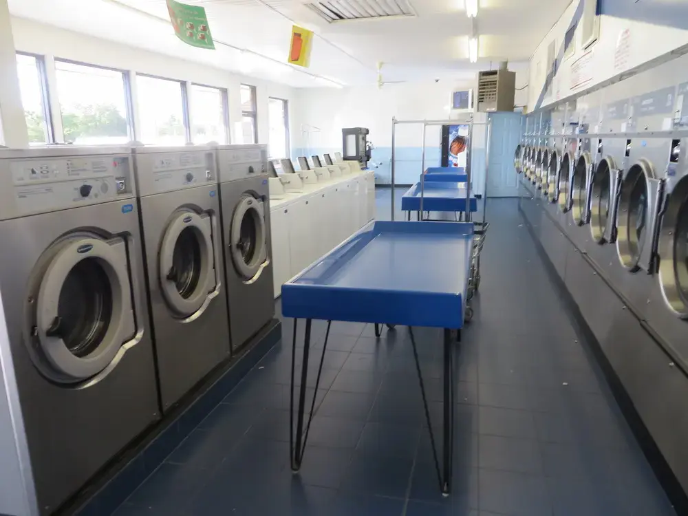 Piney Forest Rd. Laundry Land Laundromat - Image 9