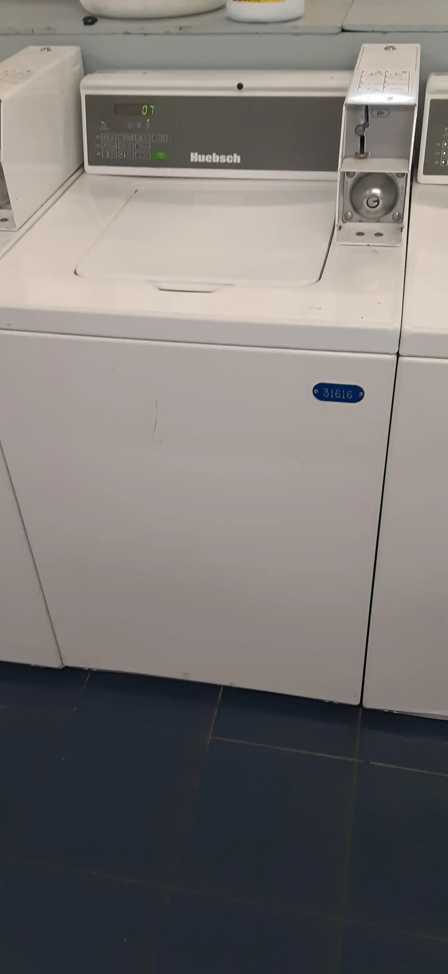 Piney Forest Rd. Laundry Land Laundromat - Image 7