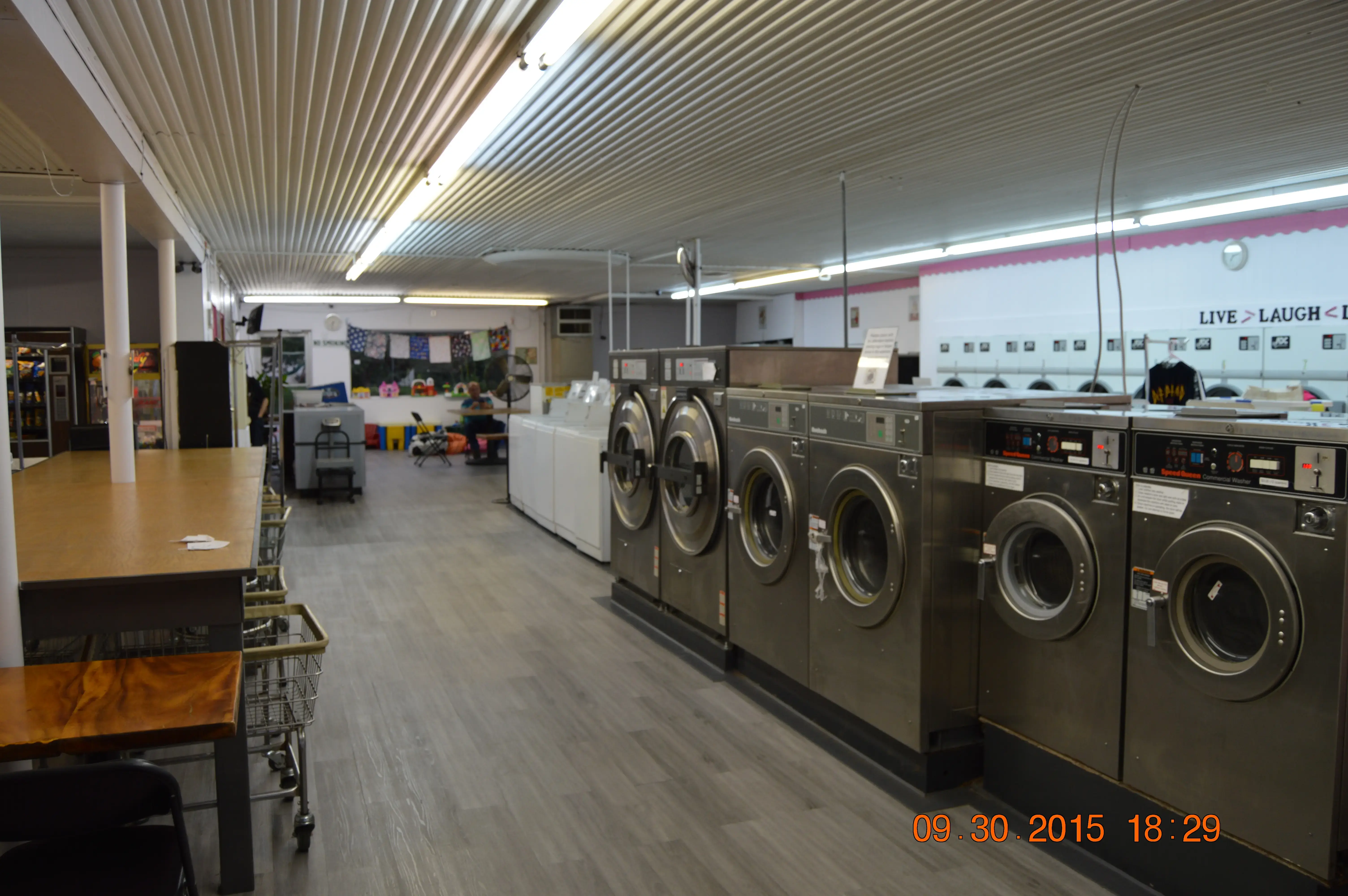 Pink Front Laundromat and Drop Off Laundry Service location