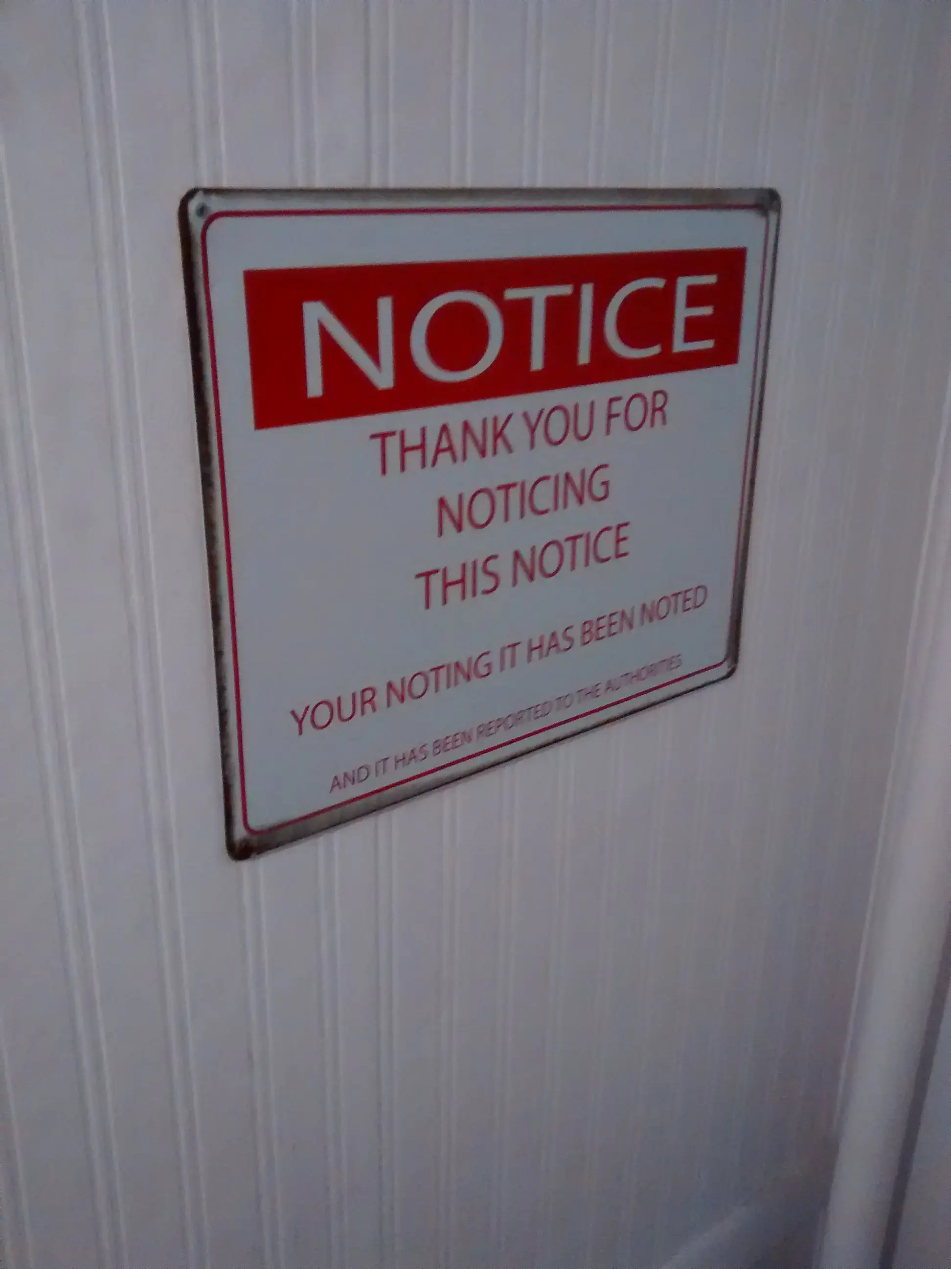 Pink Front Laundromat and Drop Off Laundry Service - Image 12