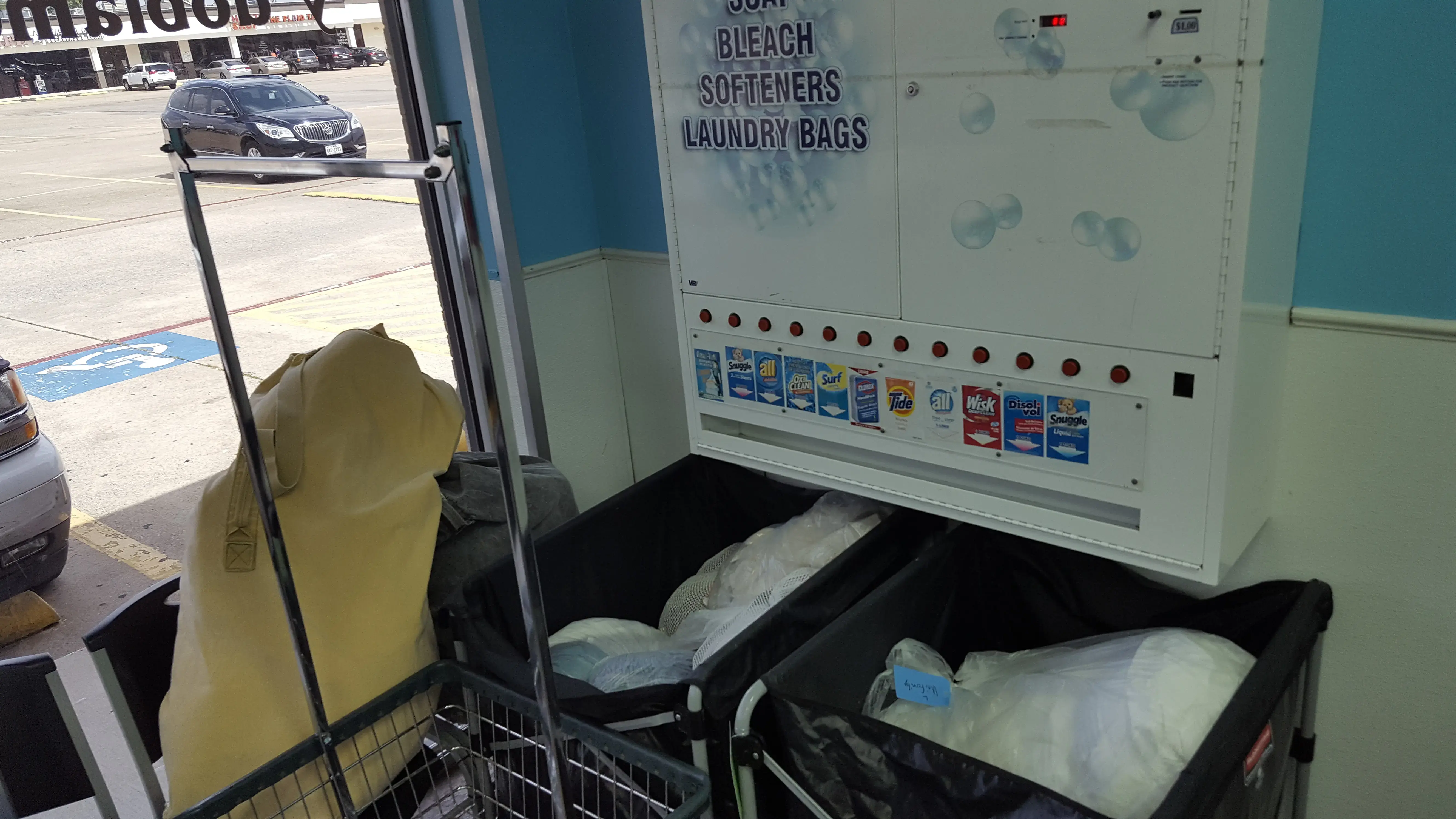 Plano Laundry thumbnail 20