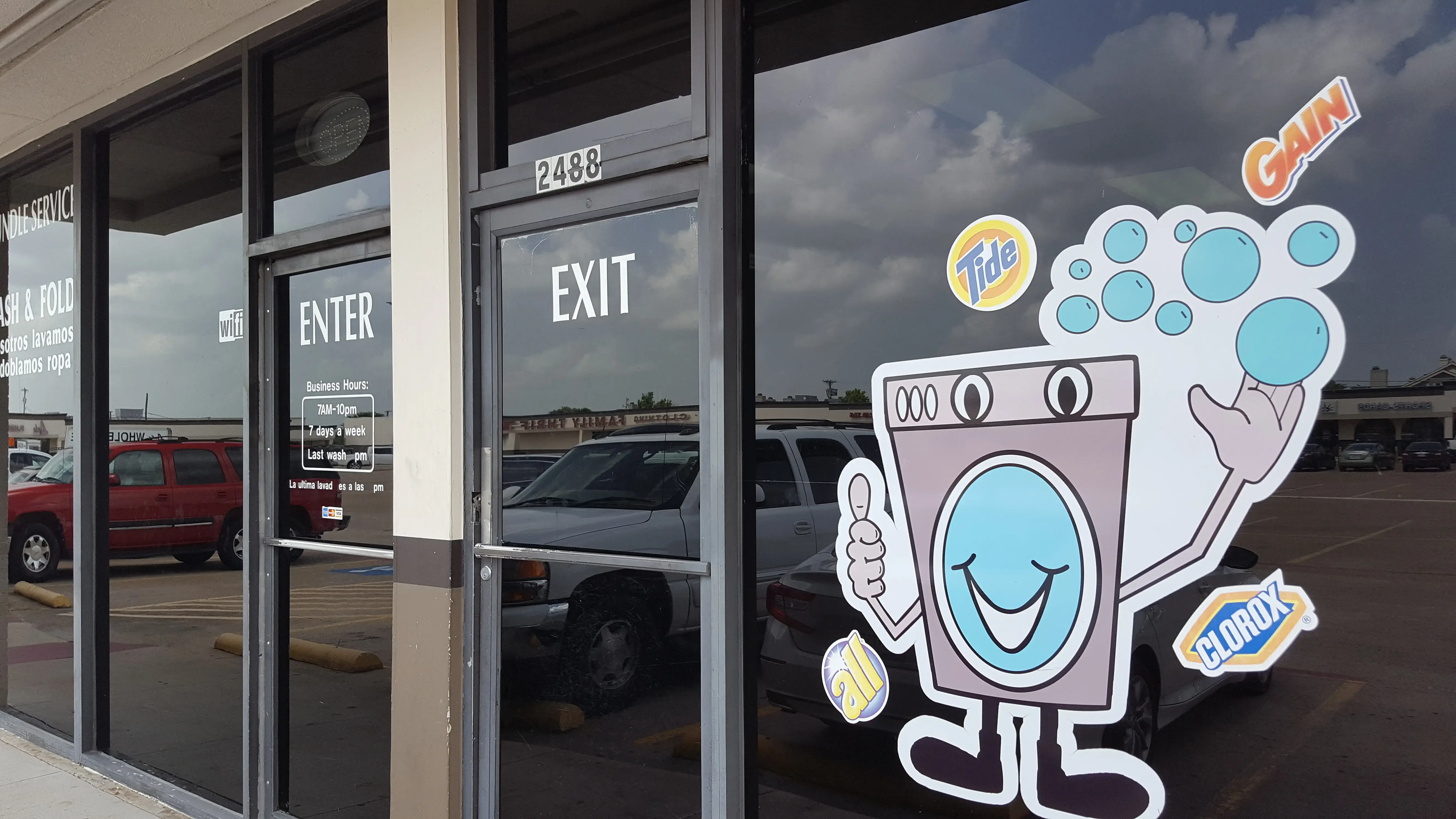 Plano Laundry thumbnail 15