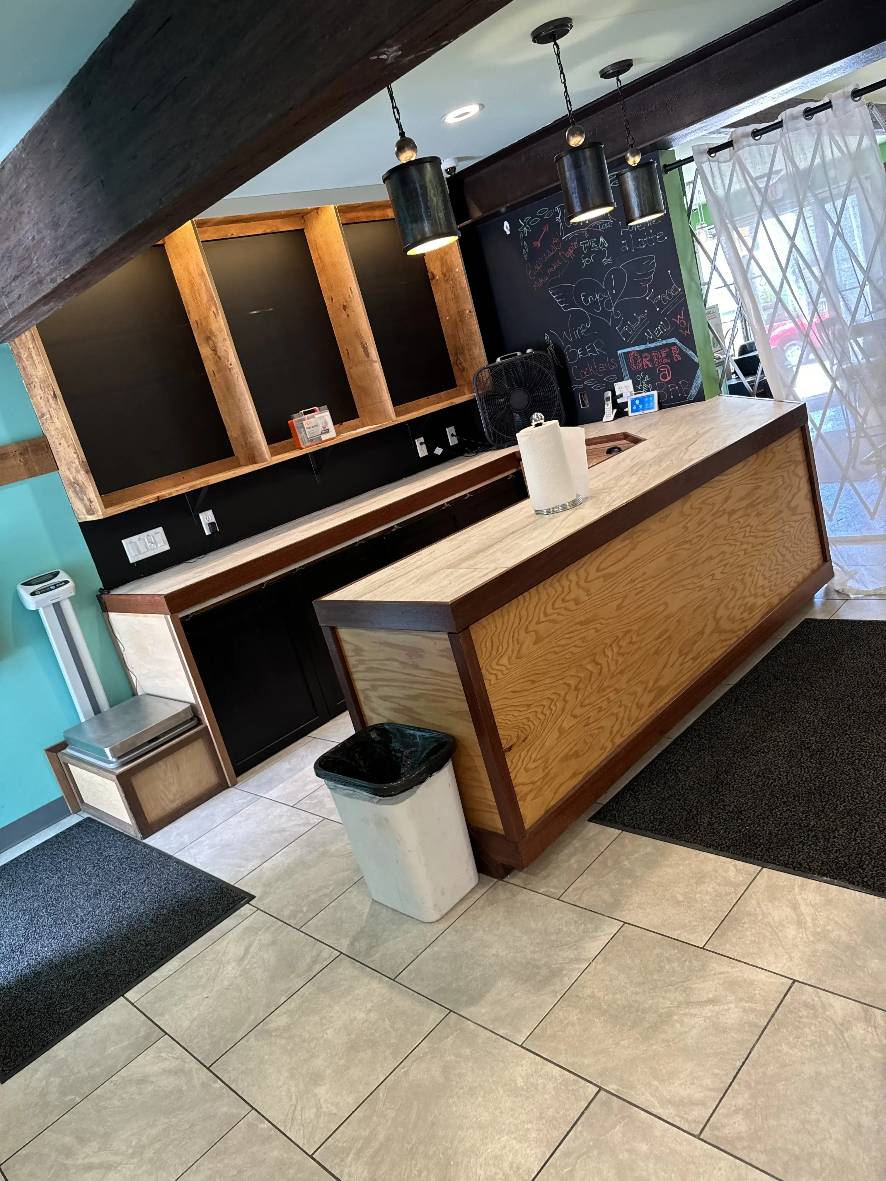 Platinum Suds 24Hr Classic Coin-Op Laundromat - Image 8