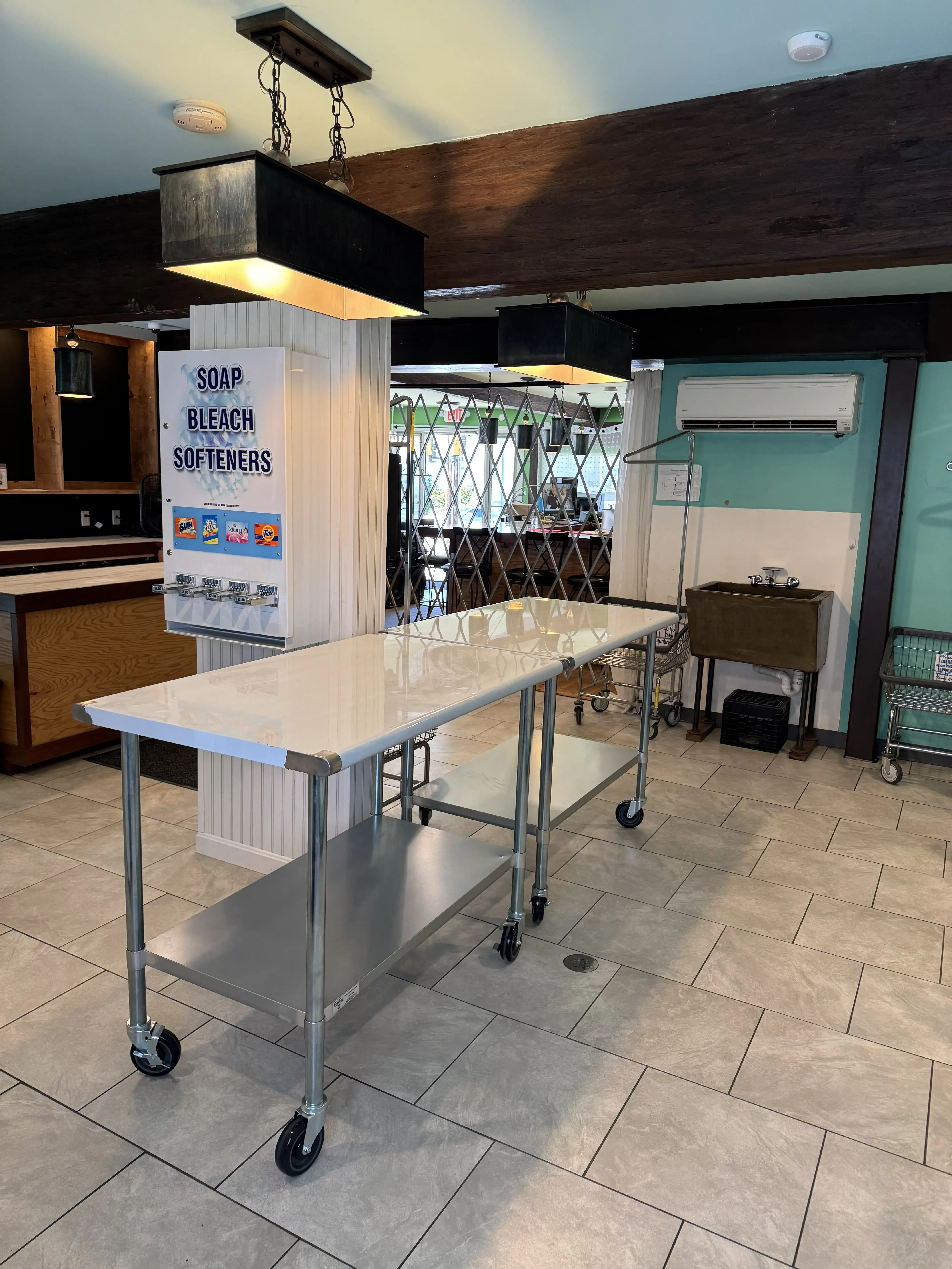 Platinum Suds 24Hr Classic Coin-Op Laundromat - Image 2