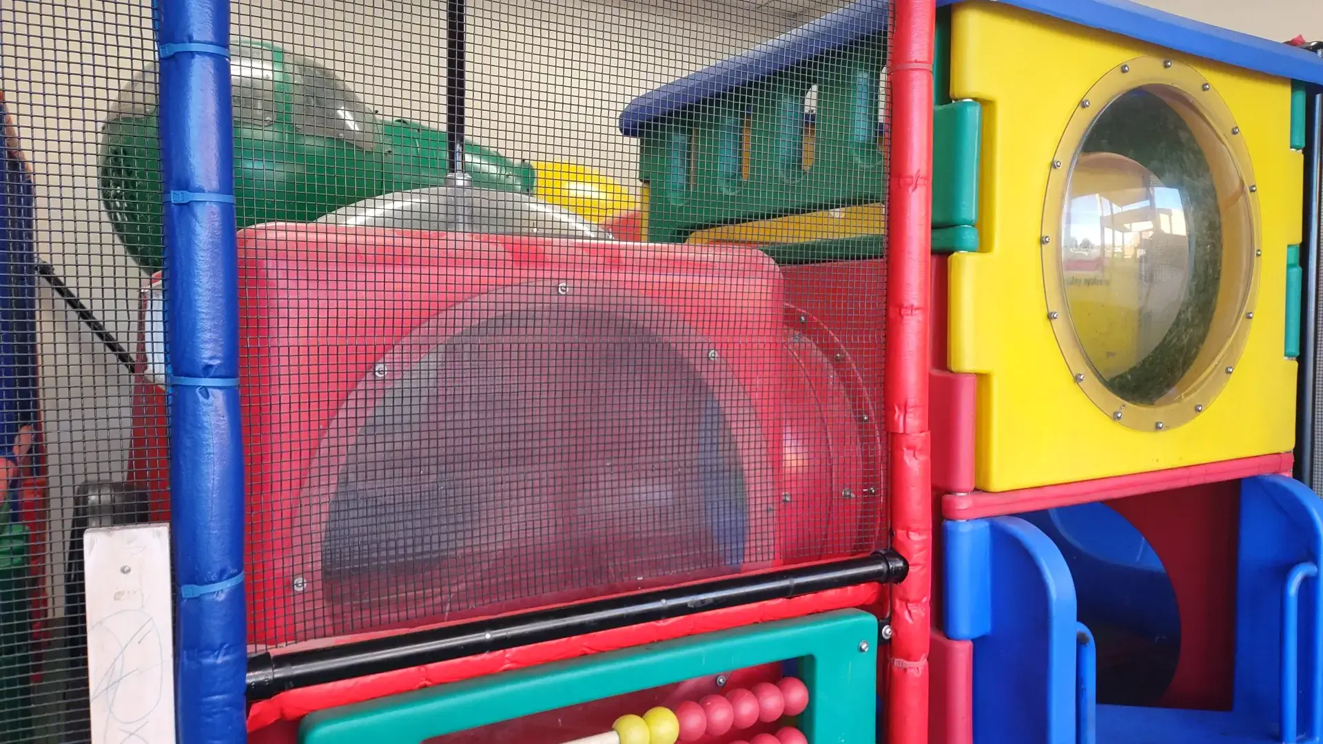 Playland Coin Laundry thumbnail 2