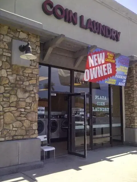 Plaza Coin Laundry thumbnail 10