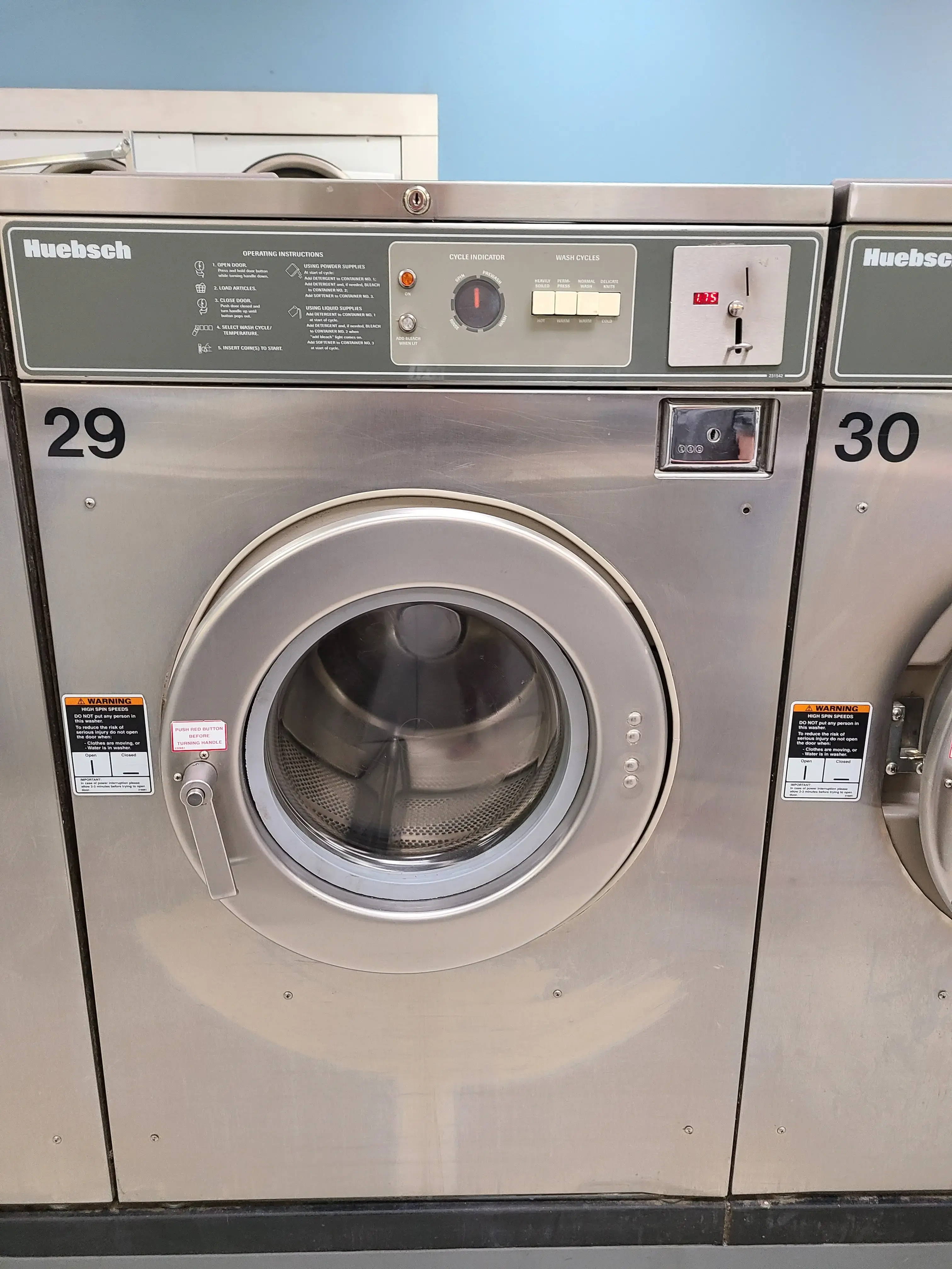 Plaza Coin-Op Laundry thumbnail 8