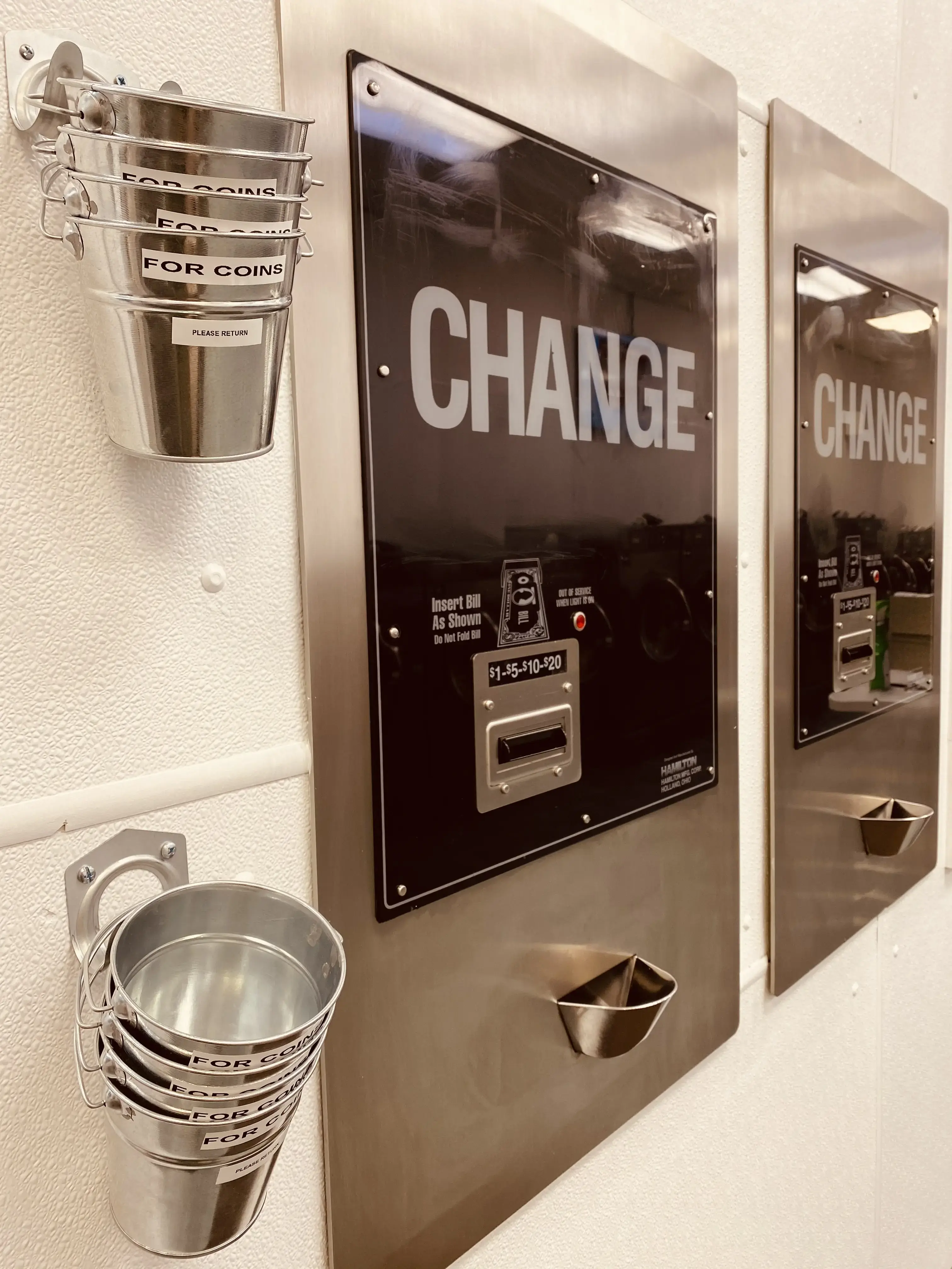 Plaza Laundromat and Cleaners - Image 8