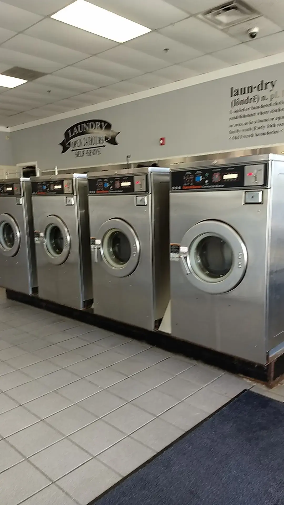 Plaza Laundromat & Dry Cleaners thumbnail 16
