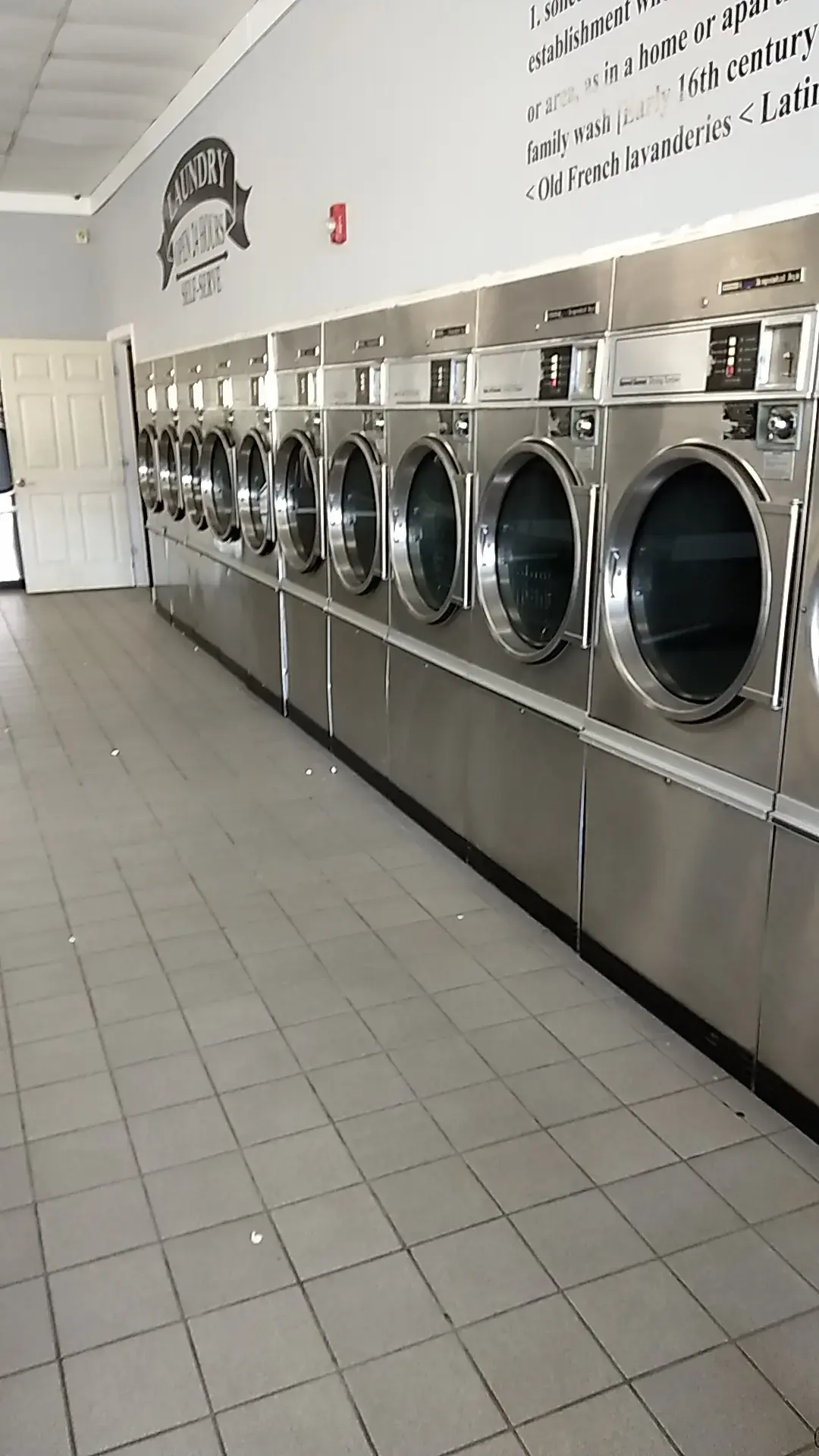 Plaza Laundromat & Dry Cleaners location