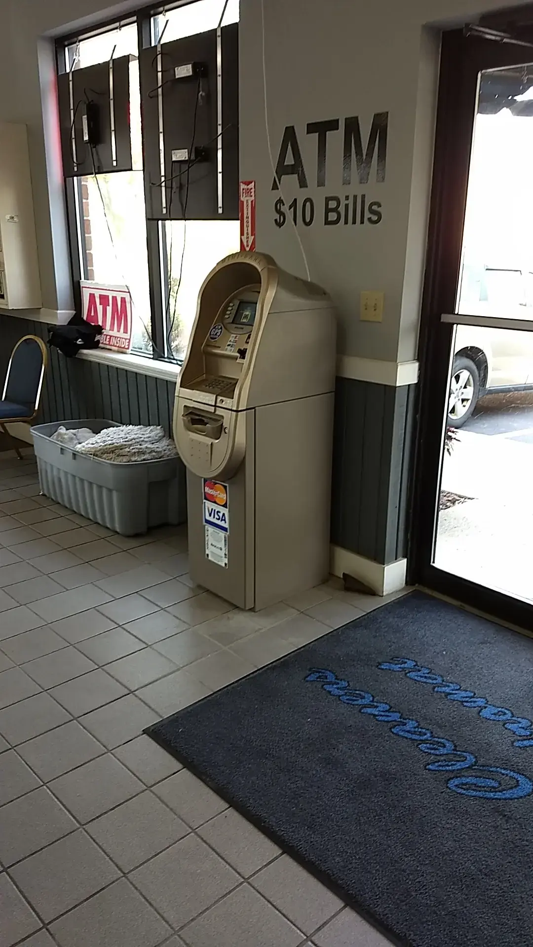 Plaza Laundromat & Dry Cleaners - Image 5