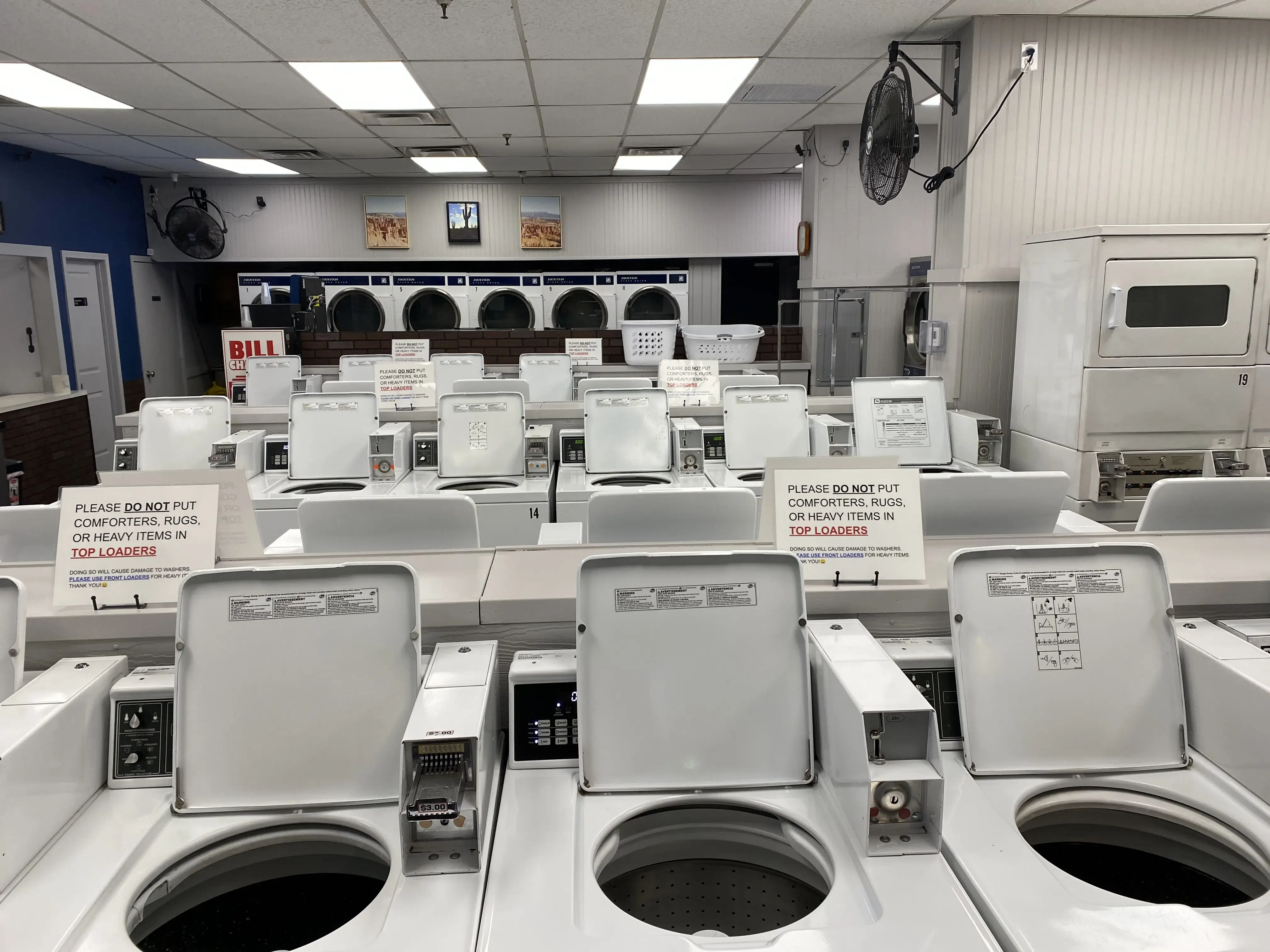 Plaza Laundromat - Image 3