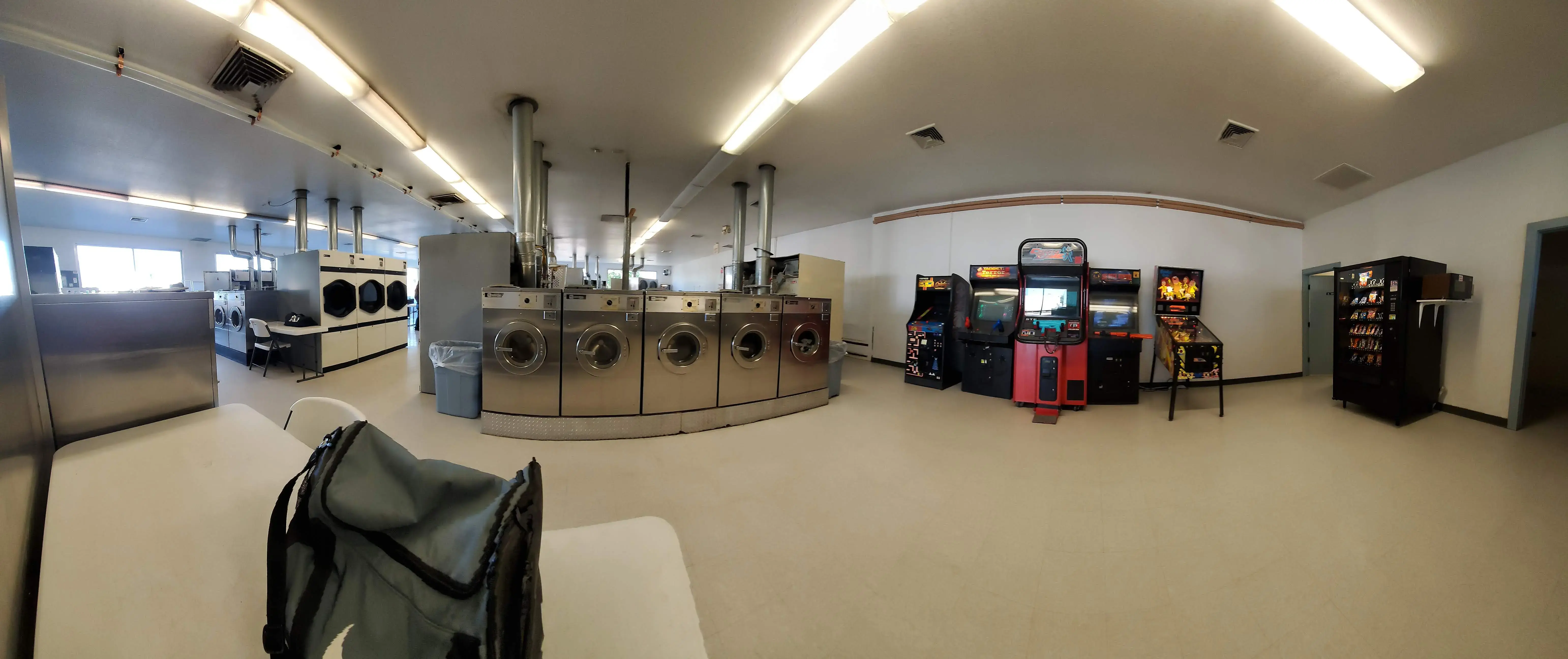 Plaza Laundry Inc thumbnail 15