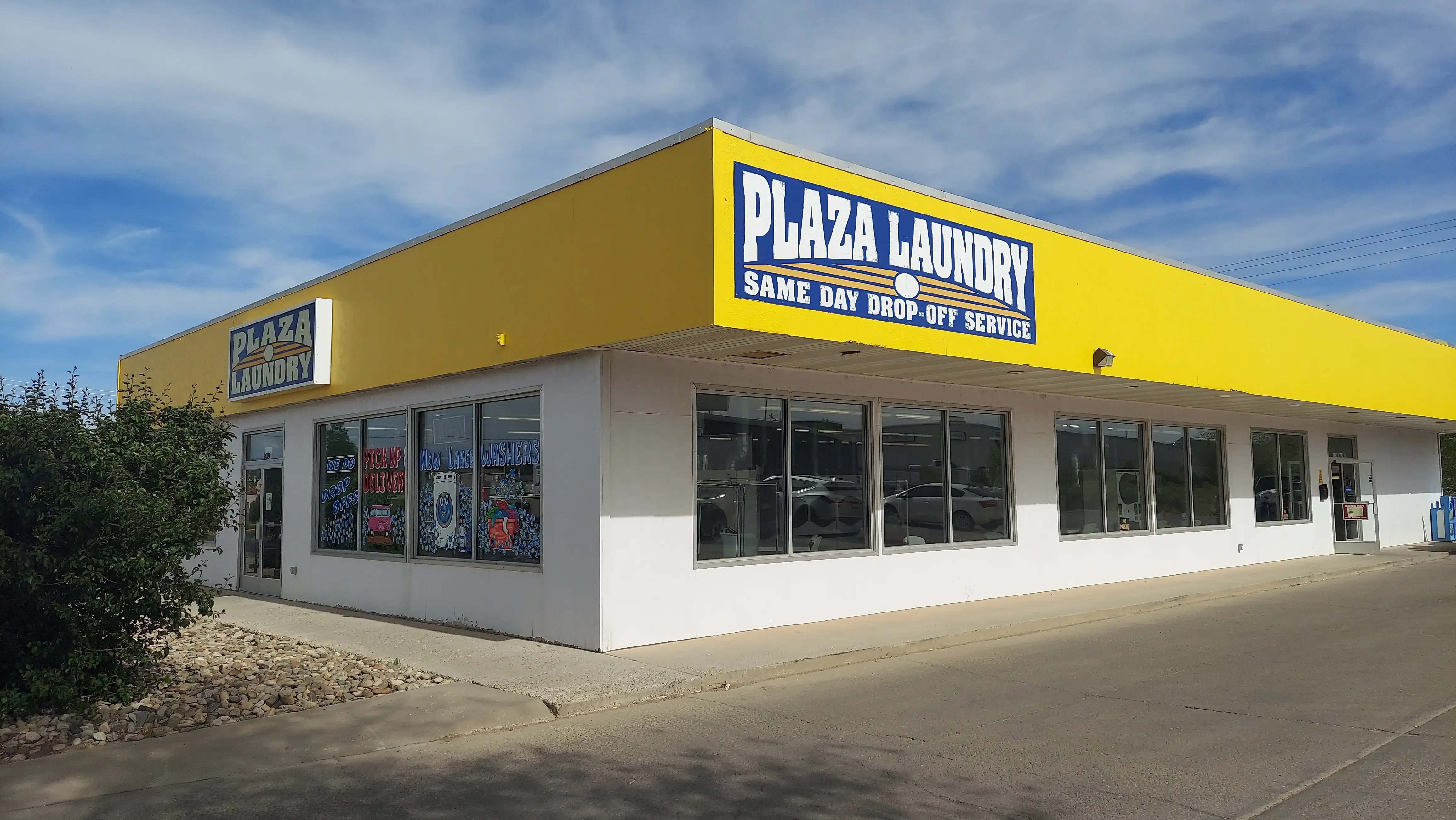 Plaza Laundry Inc thumbnail 5
