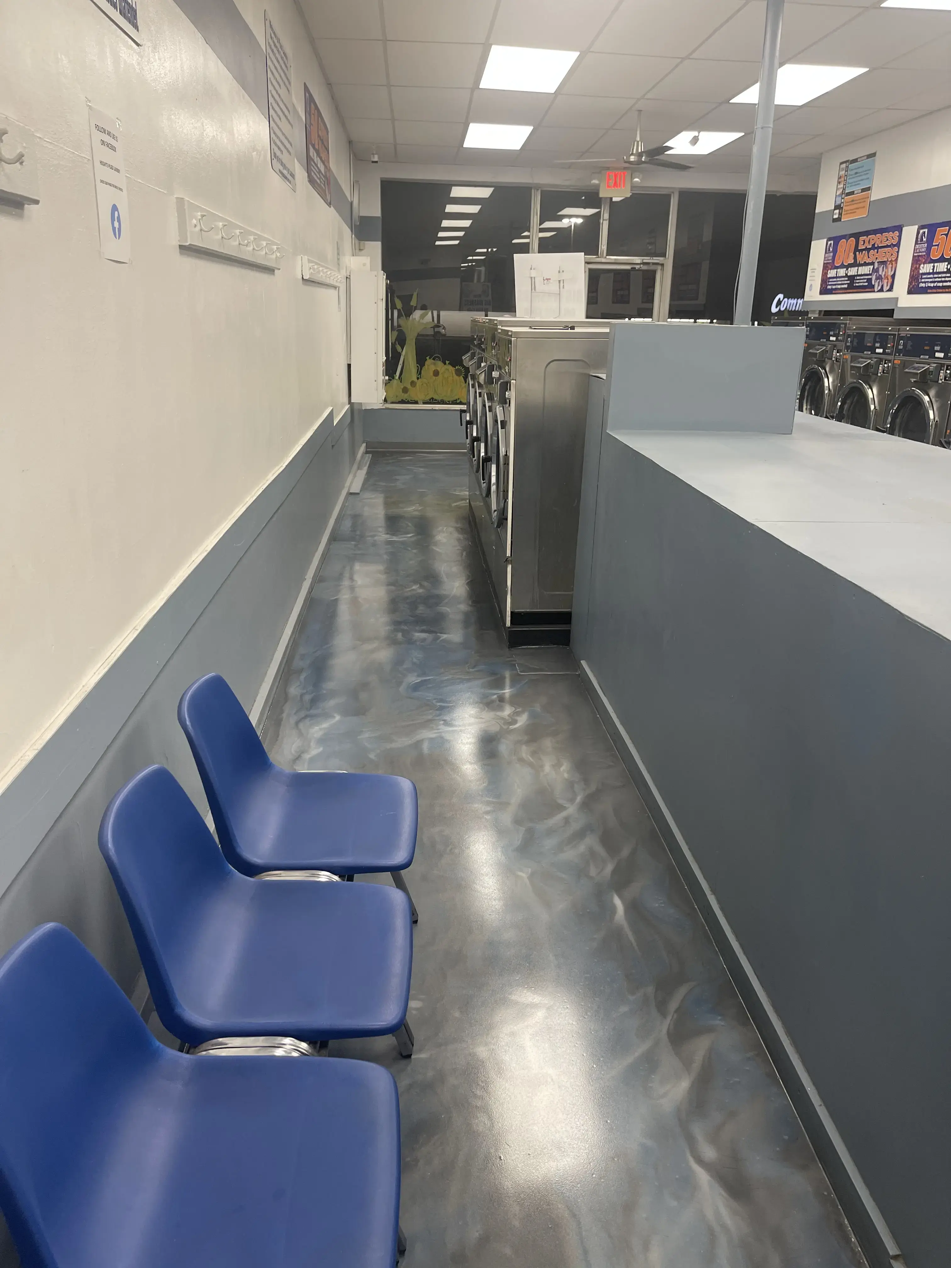 Plaza Laundry - Image 4