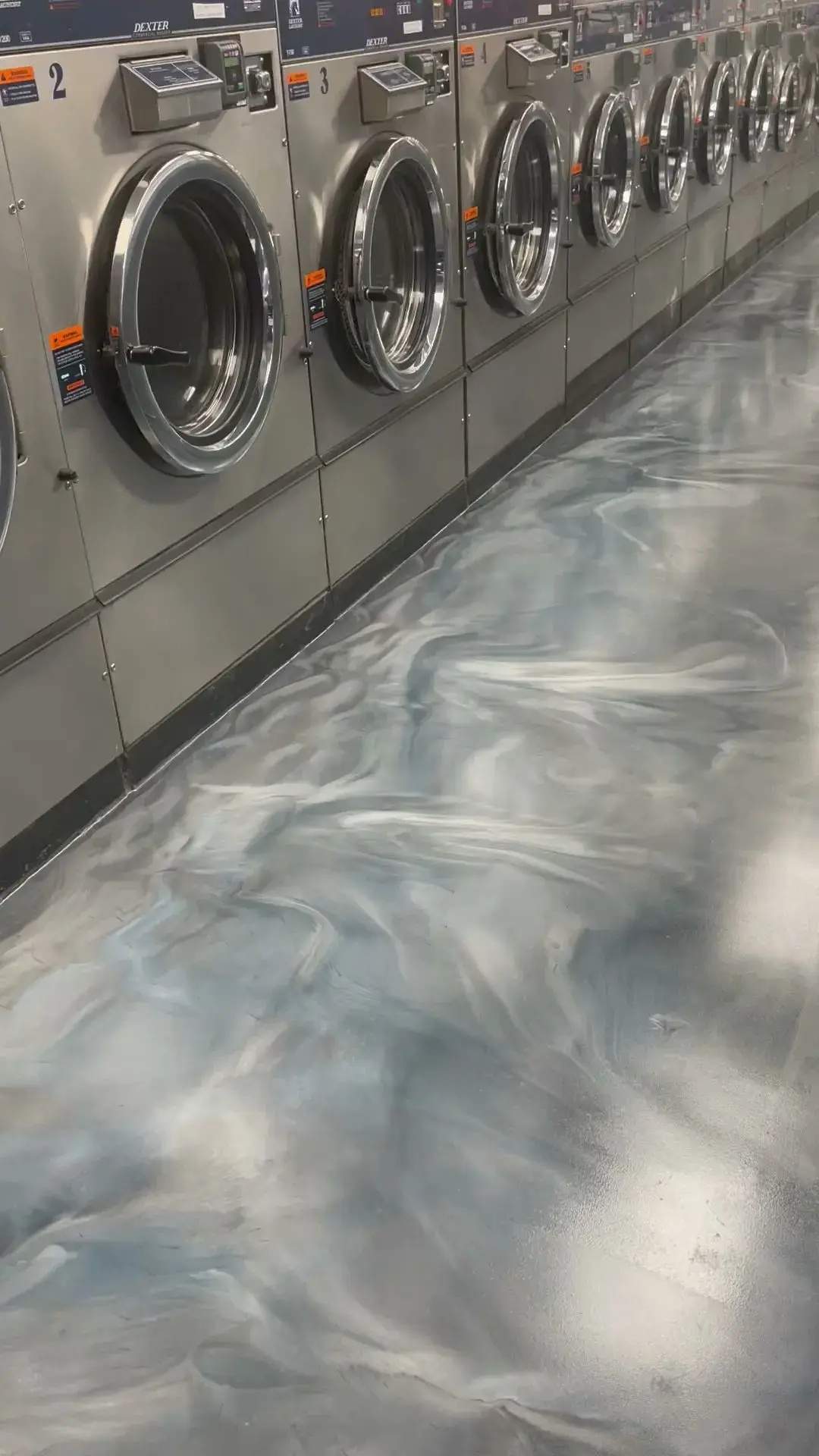 Plaza Laundry thumbnail 8