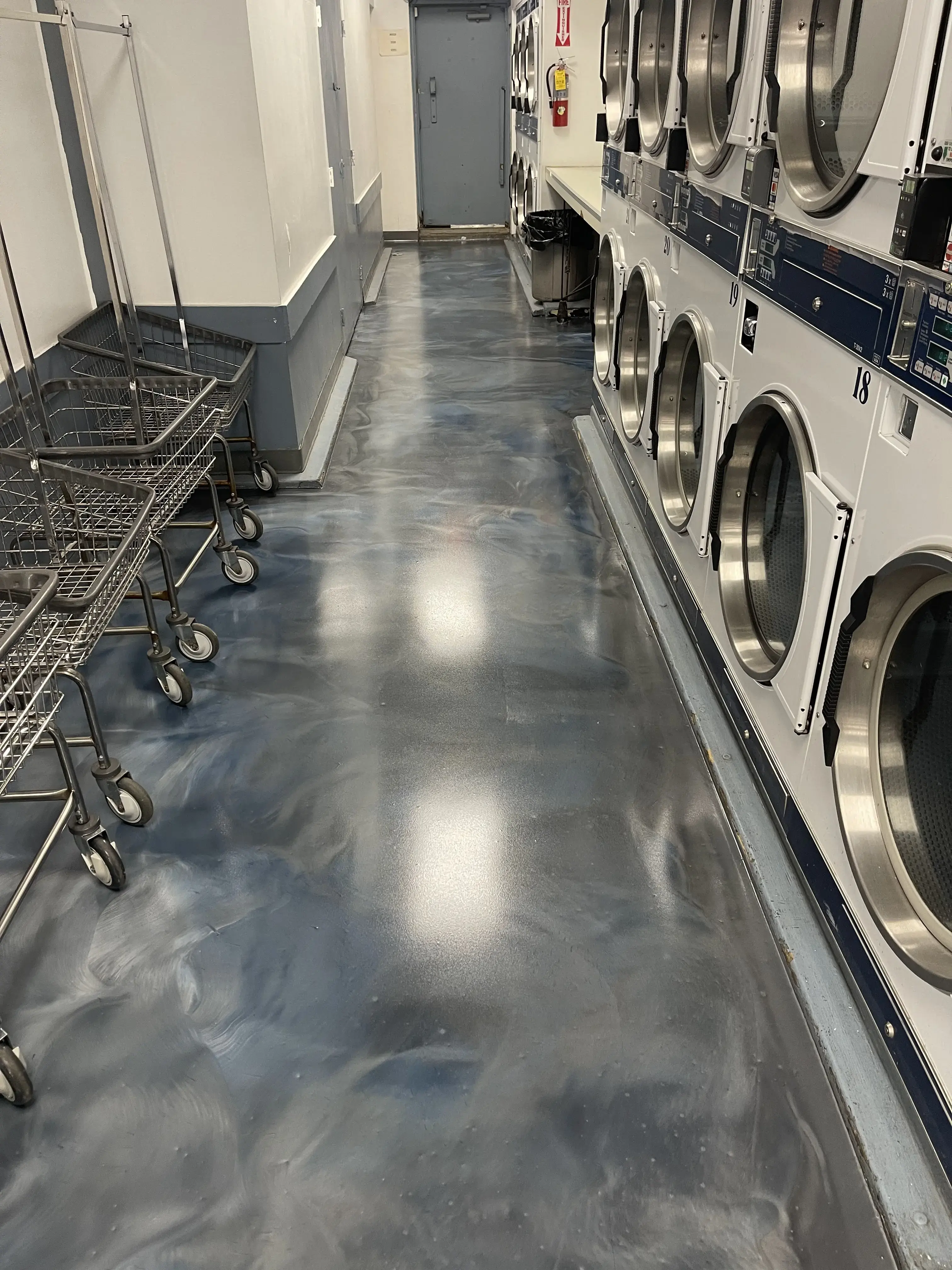 Plaza Laundry - Image 5