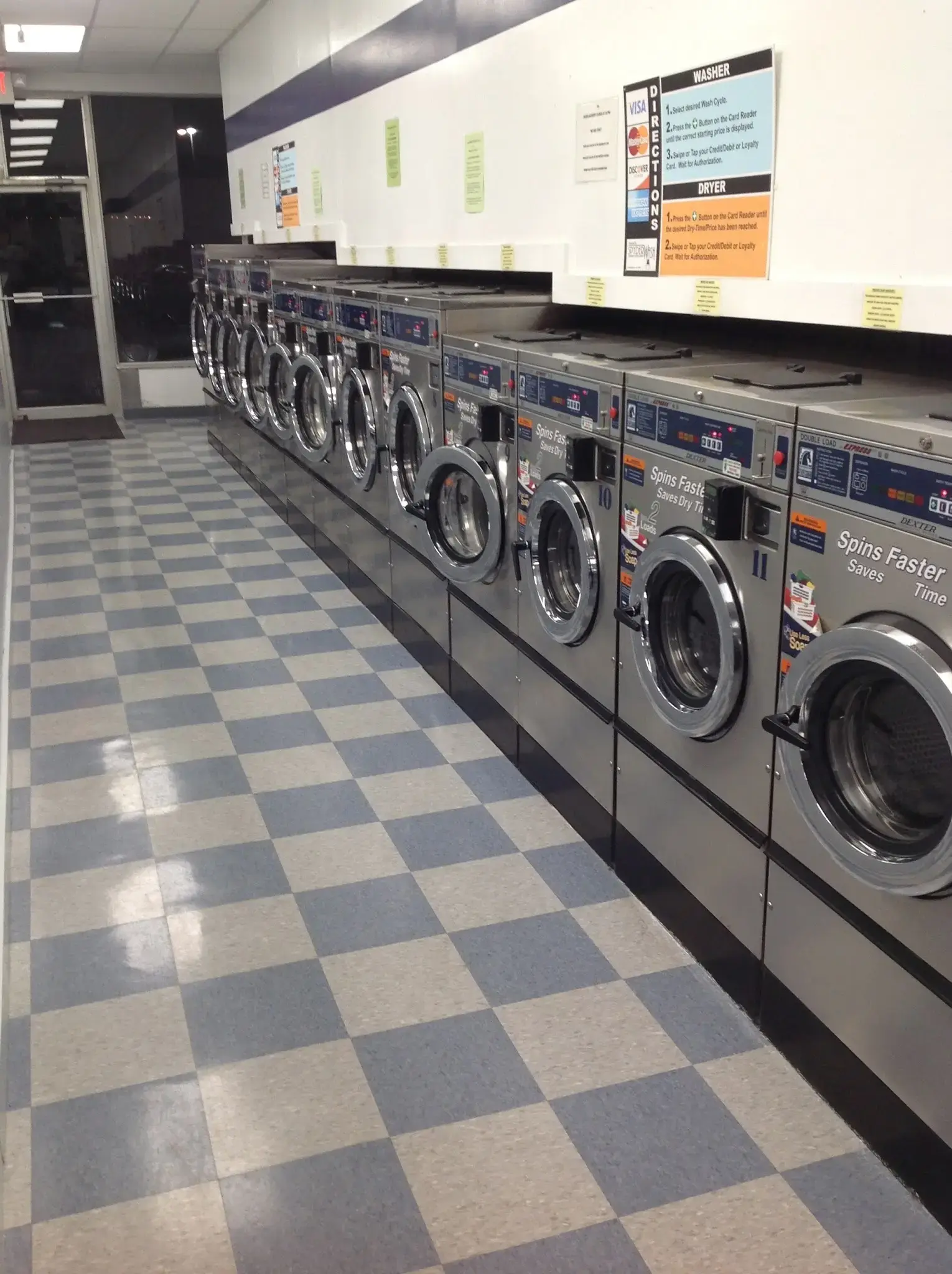 Plaza Laundry - Image 18