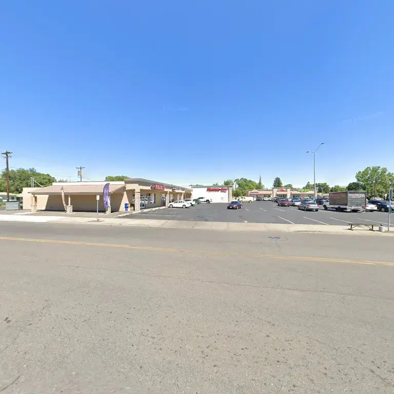 Plaza Laundry thumbnail 6