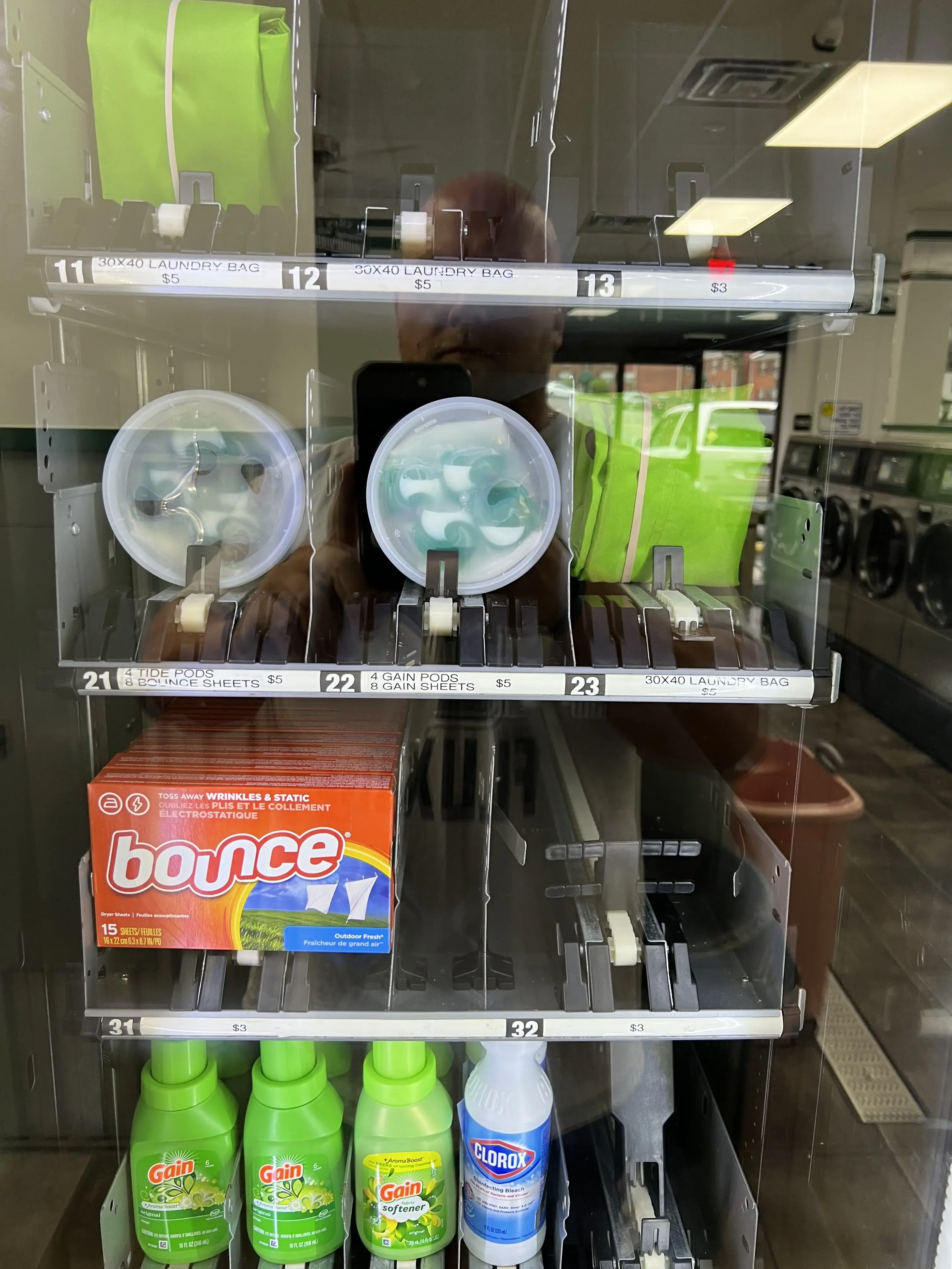 Pleasant Hills Laundromat thumbnail 16