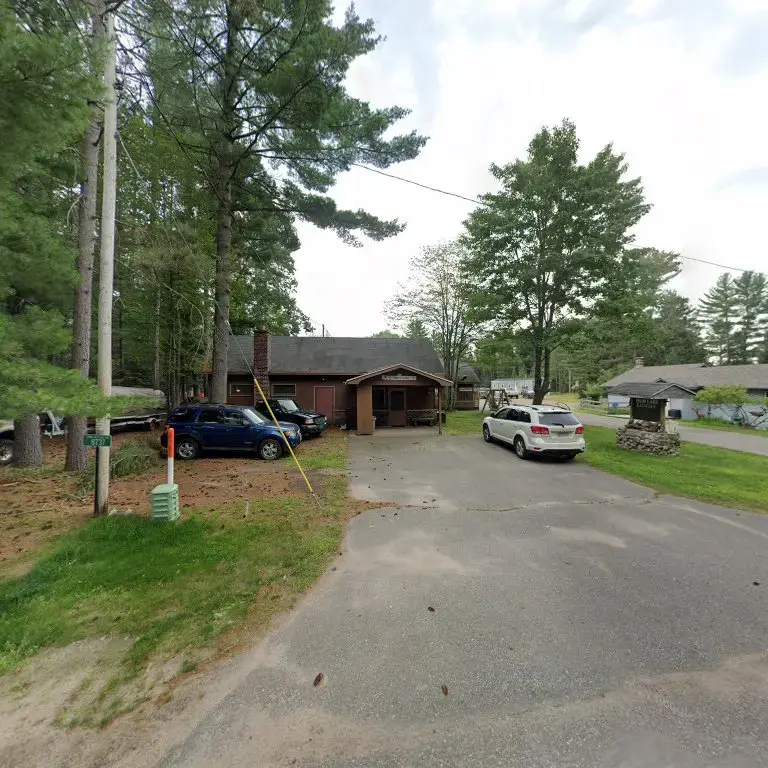 Plum Lake Laundry thumbnail 9