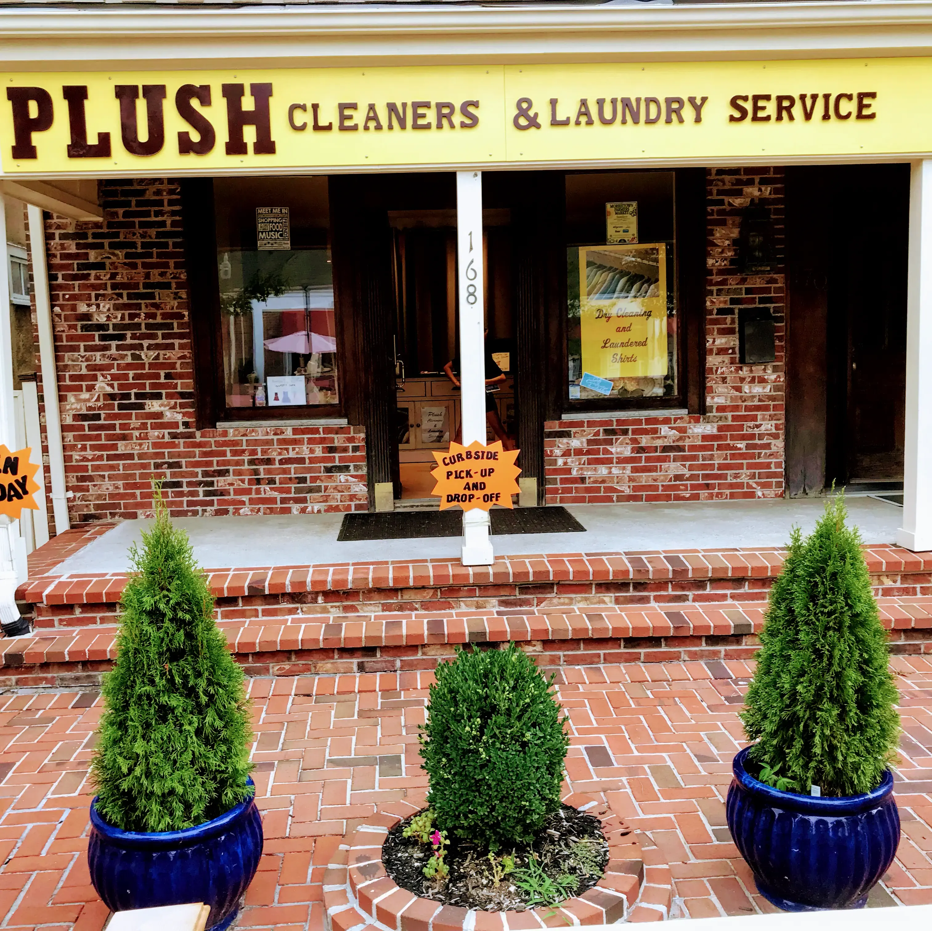 Plush Cleaners & Laundry Service LLC thumbnail 2