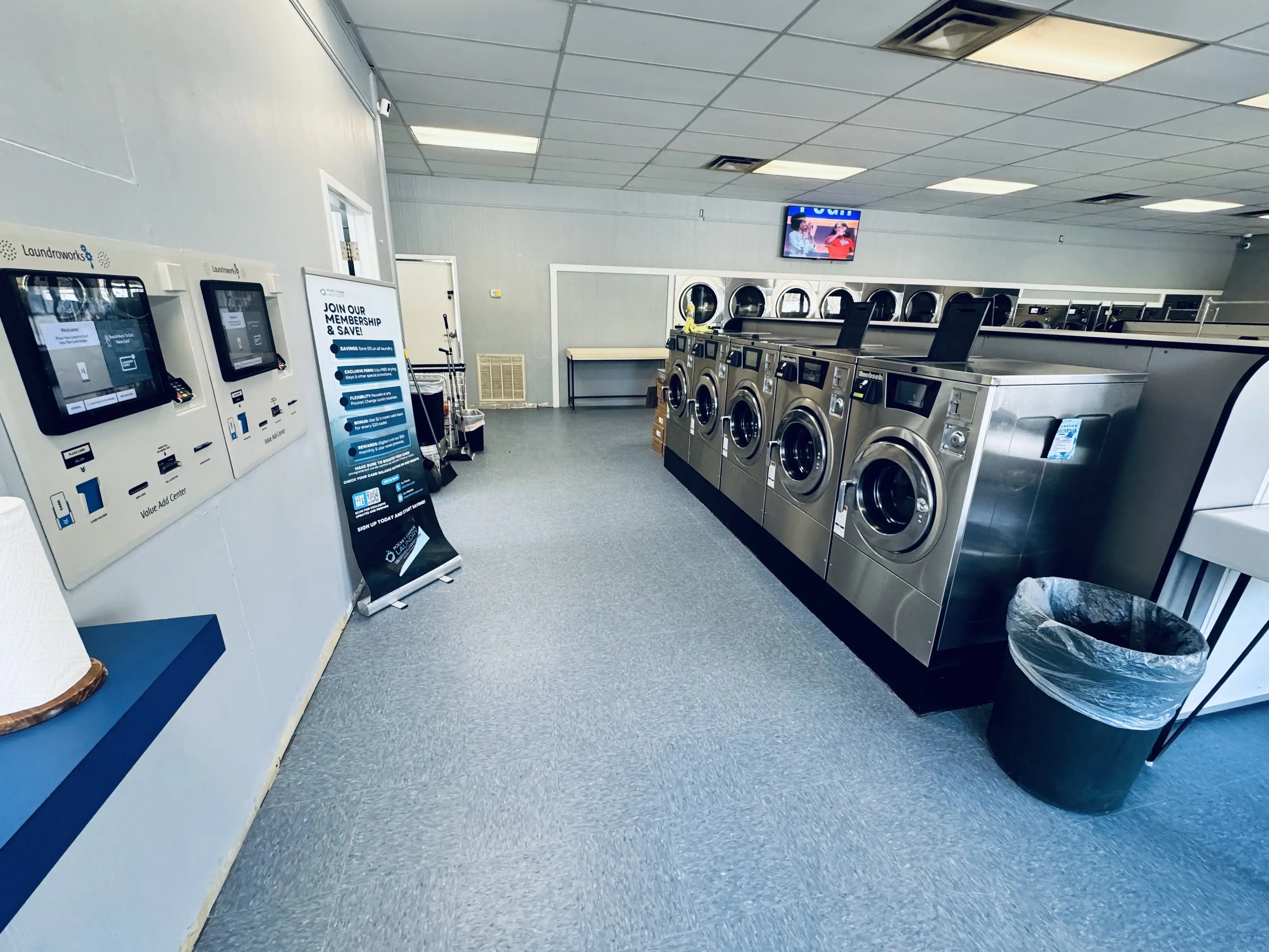 Pocket Change Laundry - Image 20
