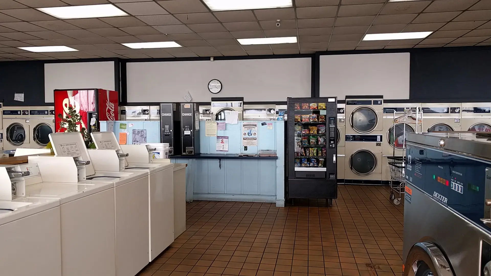 Point Laundromat & Cleaners - Image 7