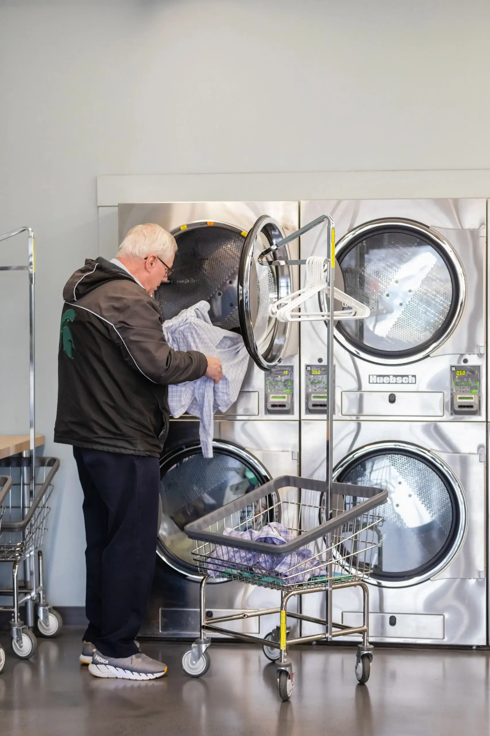 Point Laundry thumbnail 8