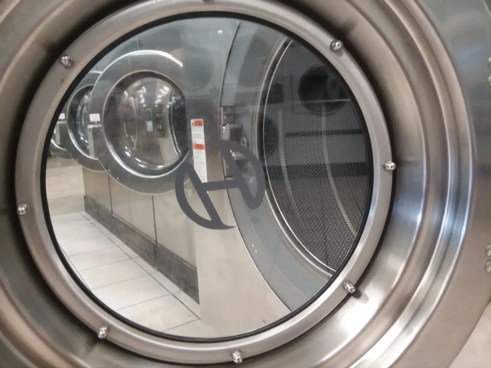 Point Laundry thumbnail 11