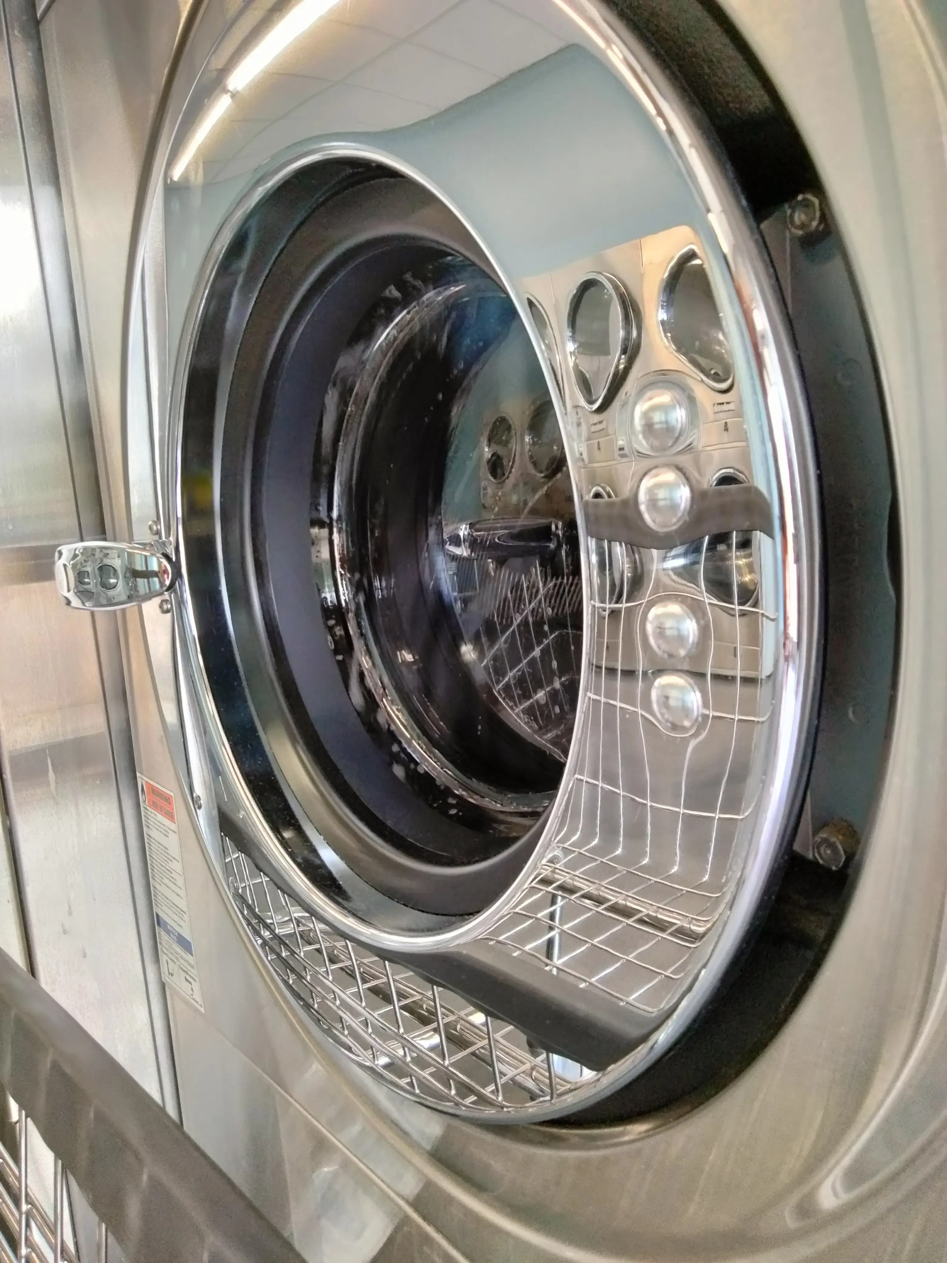 Point Laundry thumbnail 7