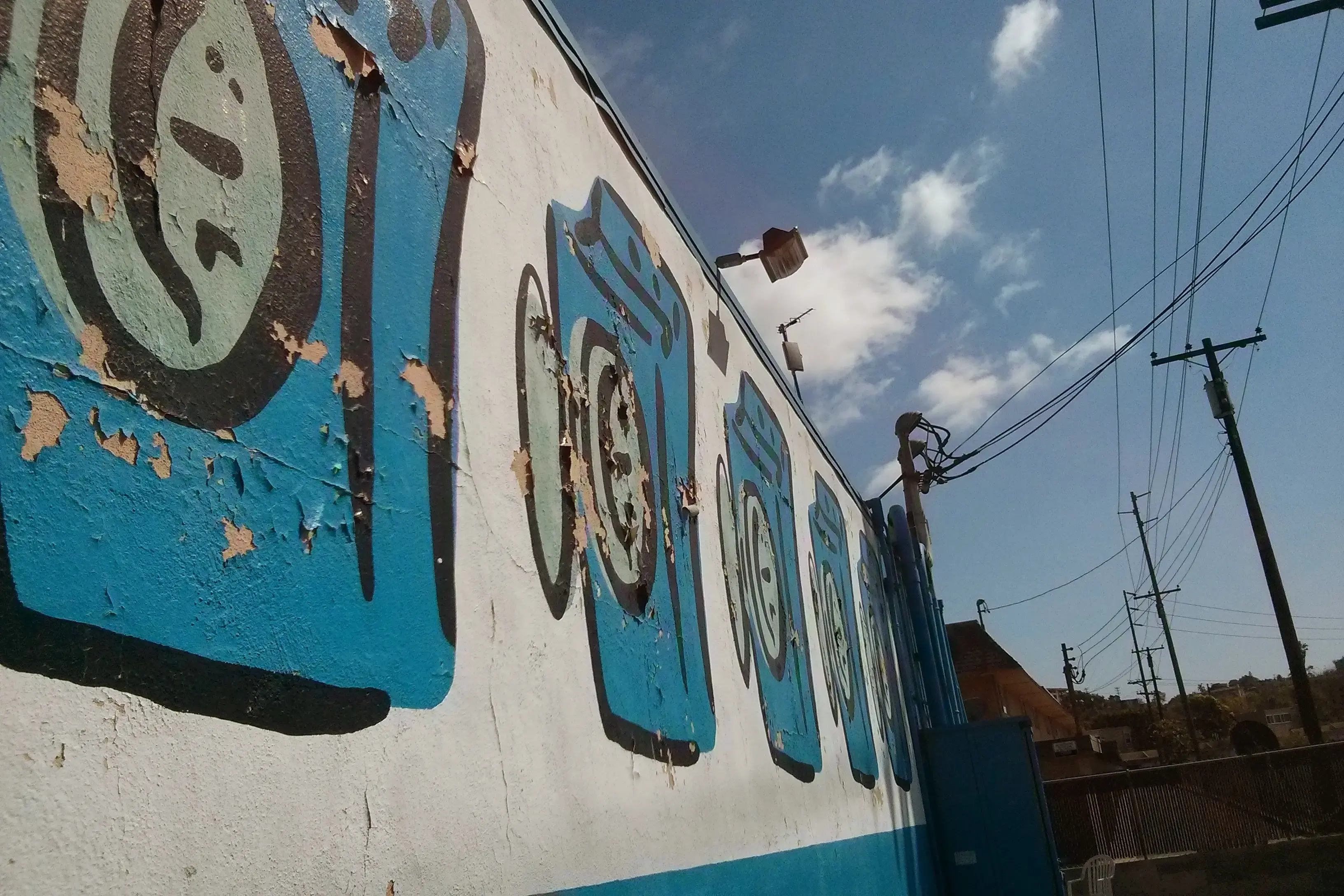 Point Loma Coin Laundry thumbnail 12