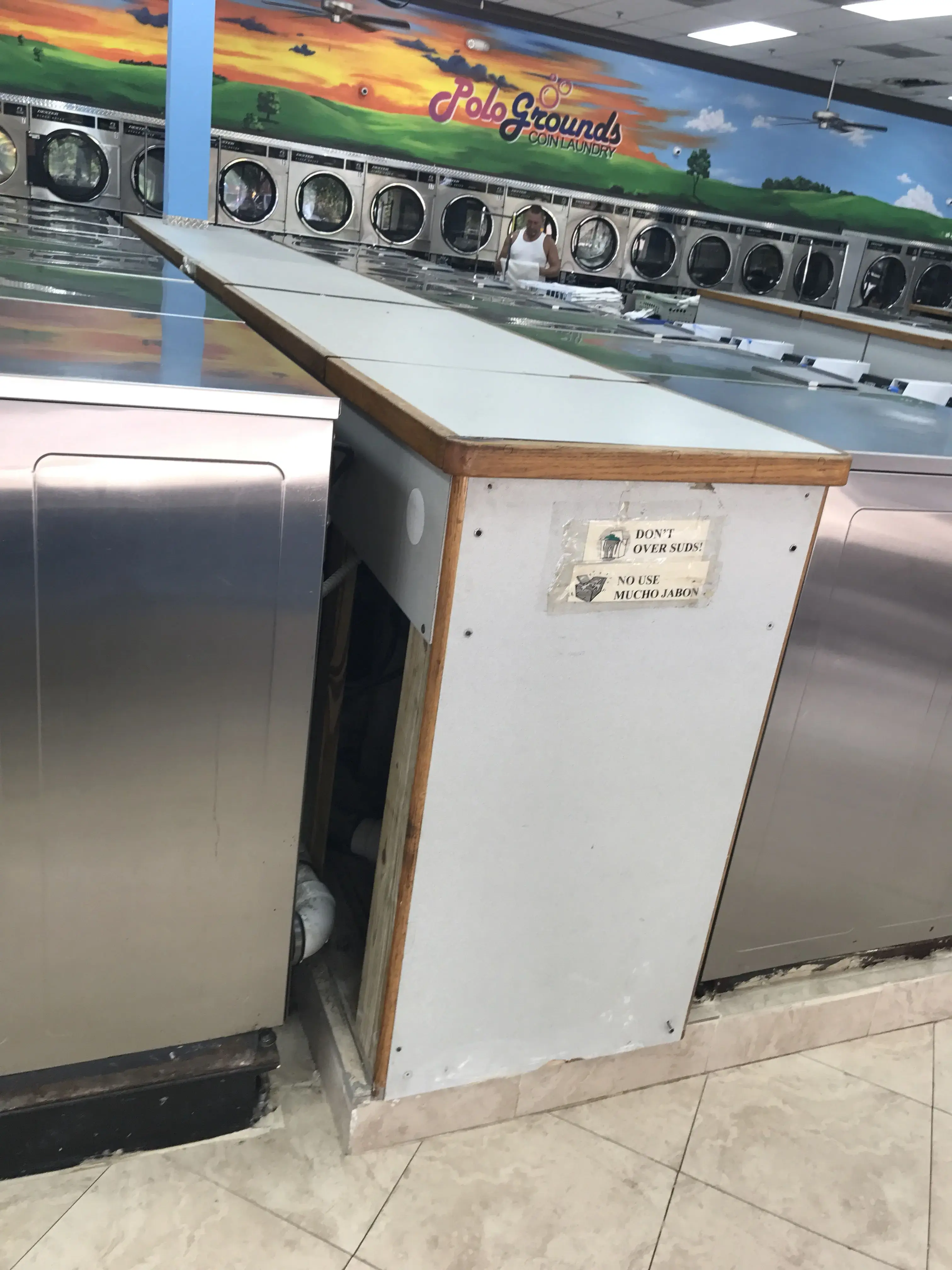 Polo Grounds Coin Laundry thumbnail 8