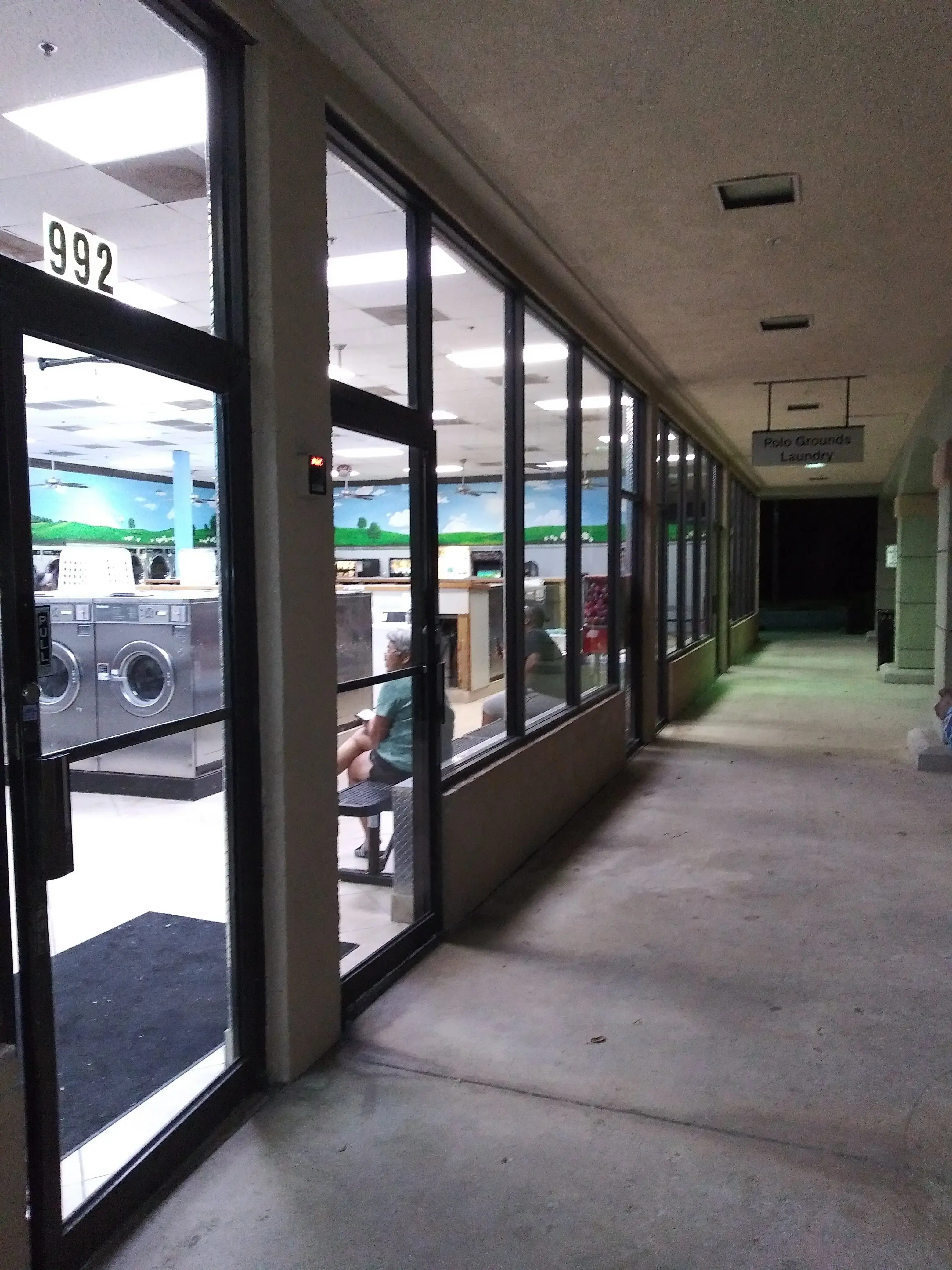 Polo Grounds Coin Laundry thumbnail 20