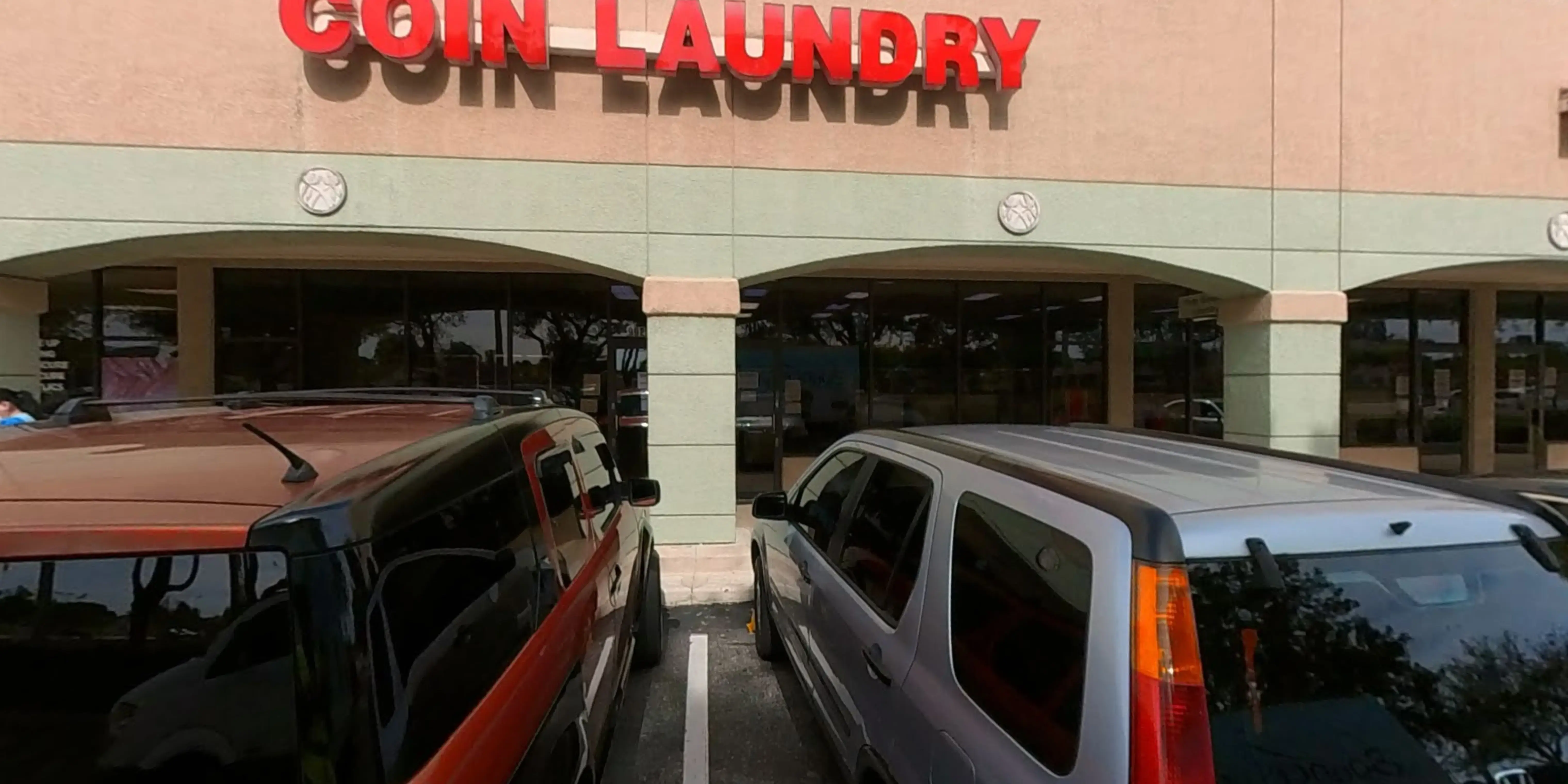 Polo Grounds Coin Laundry - Image 14